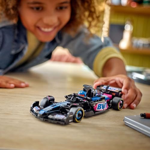 LEGO Speed ​​Champions BWT Alpine F1 Team A524 Rennwagen-Spielzeug – Bauset für 10+ mit Minifigur 10