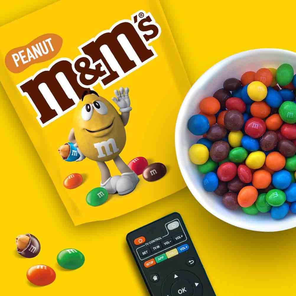 M&M's Peanut & Milk Chocolate Sharing Bag - 112g Snack for Sharing 3