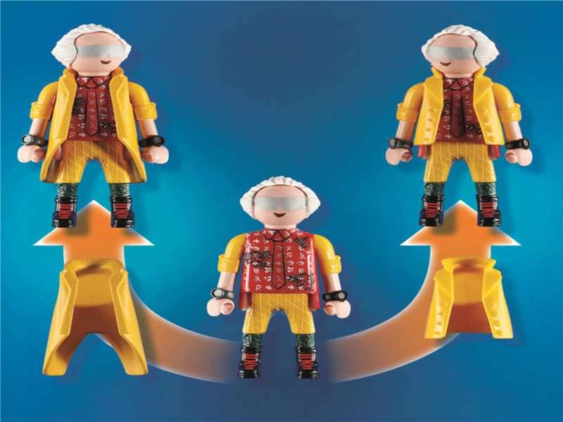 Playmobil Back to the Future Part II Hoverboard Chase - 82-Piece Playset for Ages 5+ 16