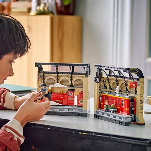 LEGO Harry Potter Book Nook: Hogwarts Express Set with Train Toy & 4 Minifigures - 10+ 9