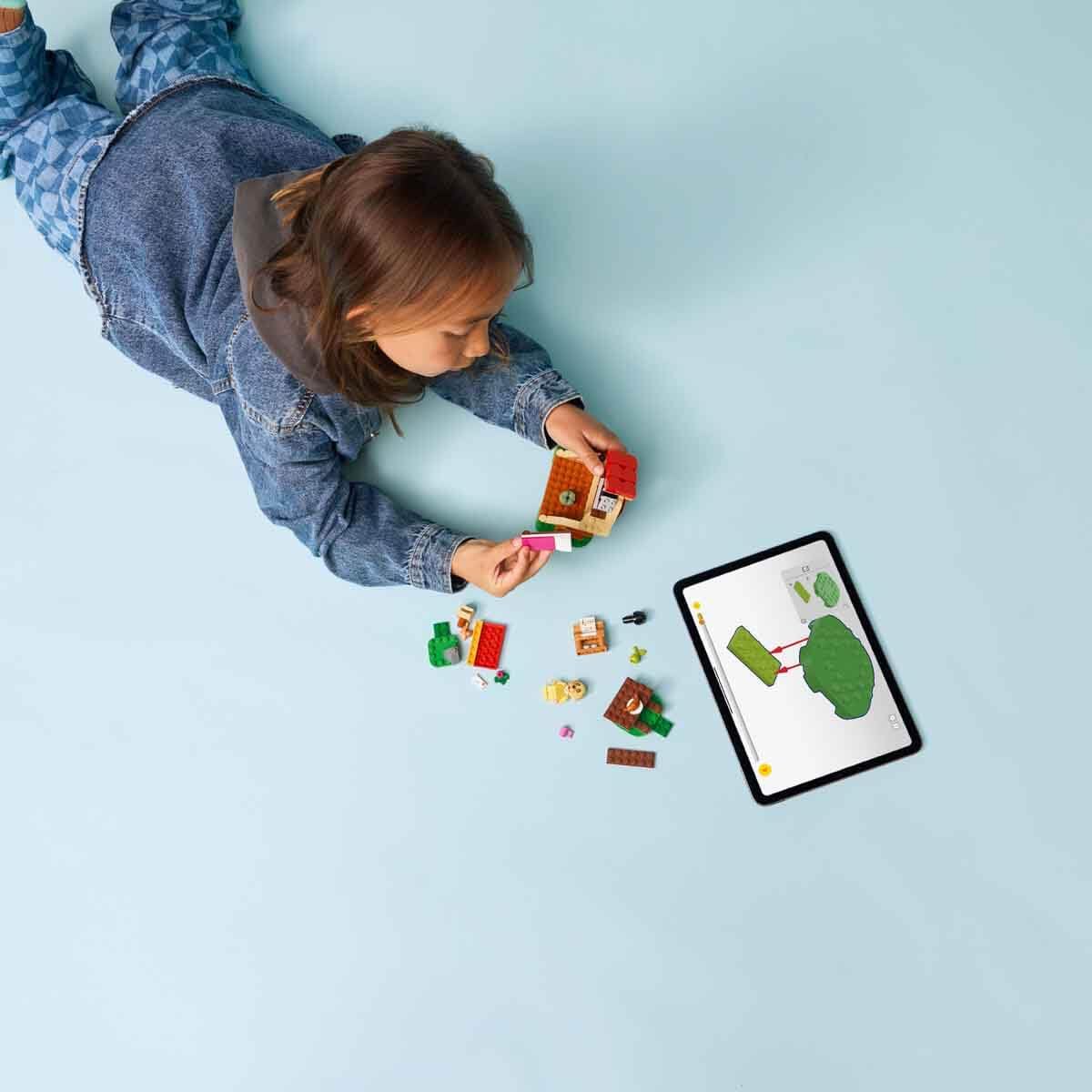 LEGO Animal Crossing Goldie's Cosy House Building Set - 149 Pieces with Minifigure, Piano & Picnic Table