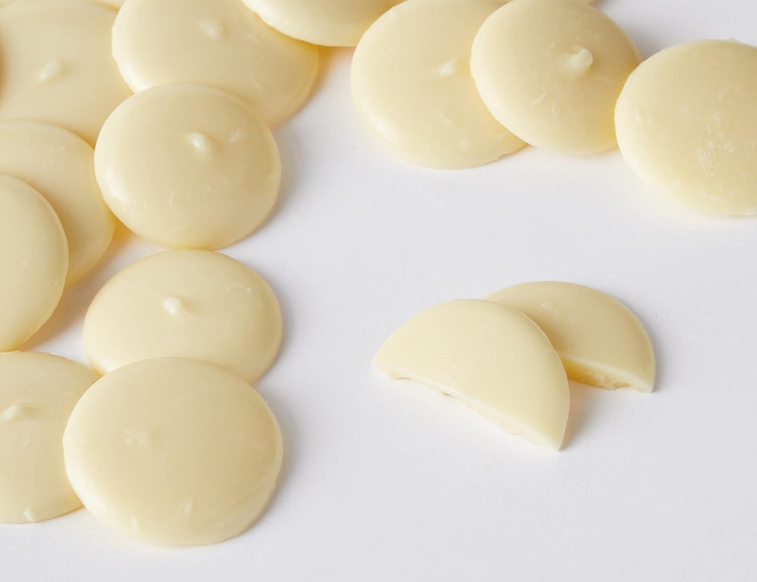 Milkybar Weiße Schokolade Riesenknöpfe zum Teilen, Beutel 94 g (11er-Packung) 3