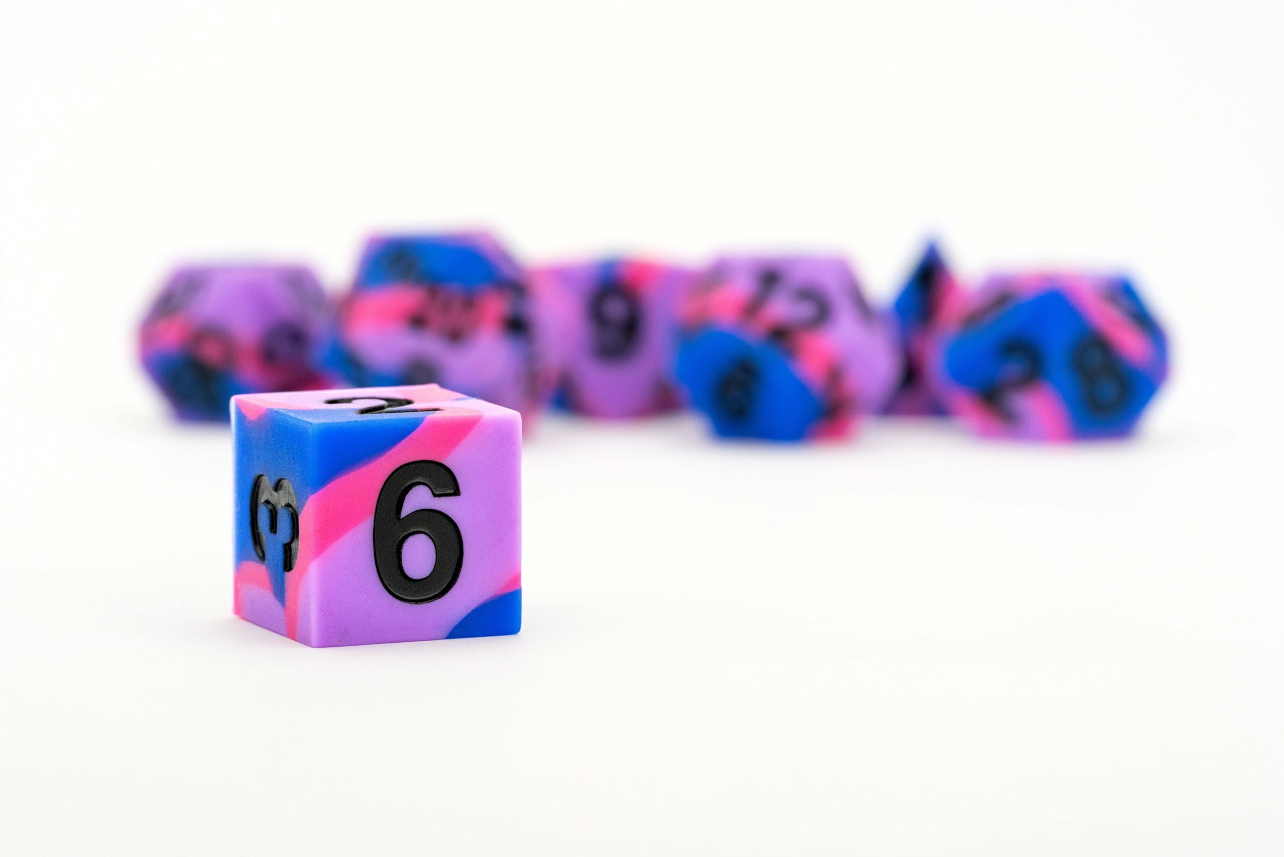 Metallic Dice Games FanRoll 16mm Pride Sharp Edge Silikonkautschuk Würfel Set 3