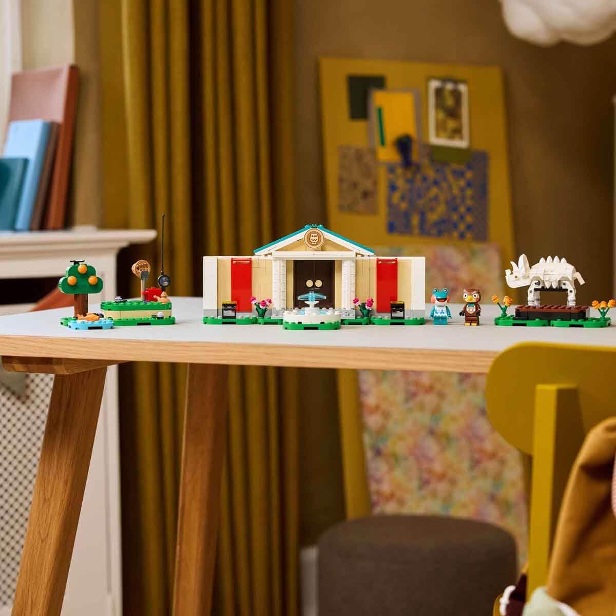 LEGO Animal Crossing Blathers's Museum Collection 77056 - Building Set with Blathers and Lily Minifigures 3