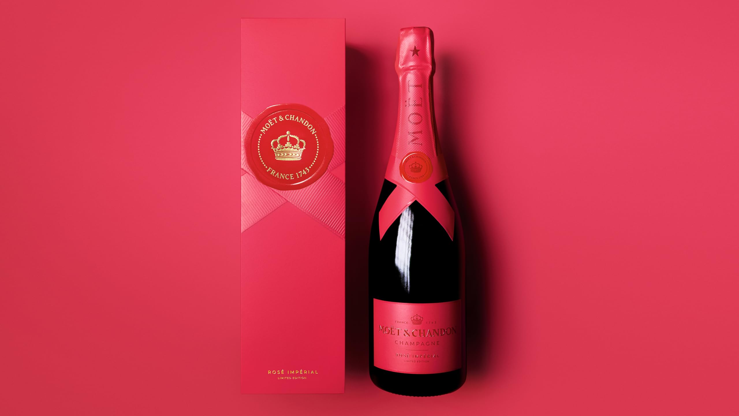 Moët & Chandon Rosé Impérial Champagne - Limited Edition Pink Gift Box, 75cl