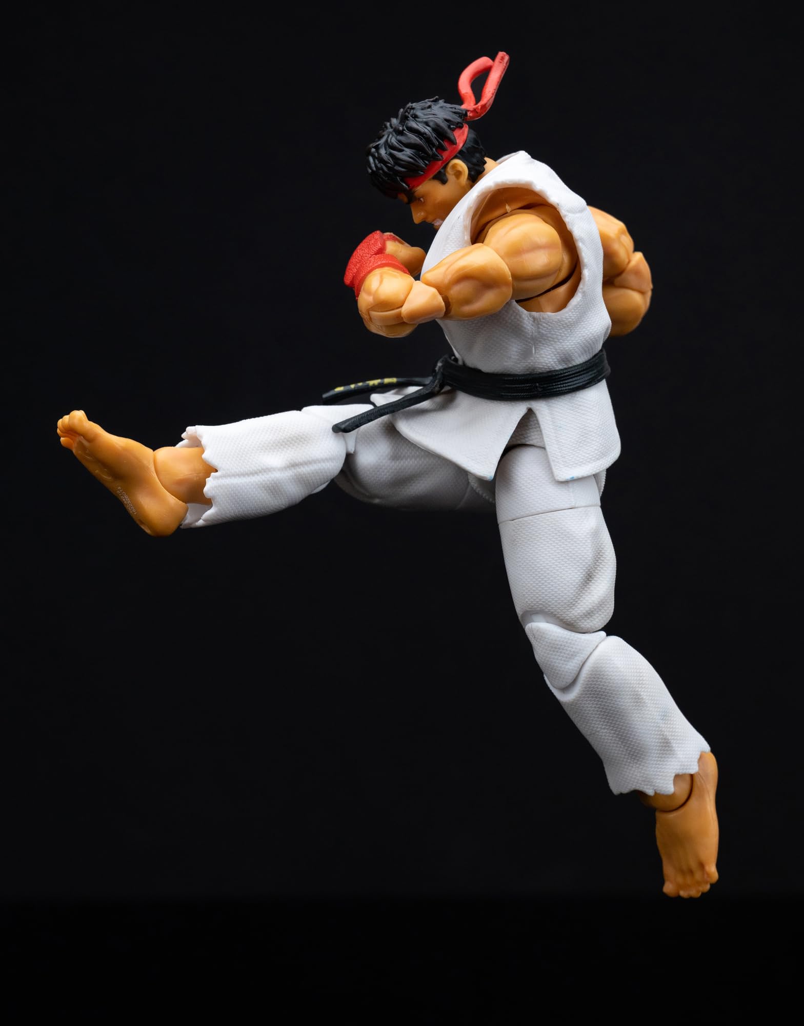 Jada Street Fighter II Ryu Action Figure - 15 cm Articulated Collectible with Interchangeable Hands, Head & Hadoken Accessory 3