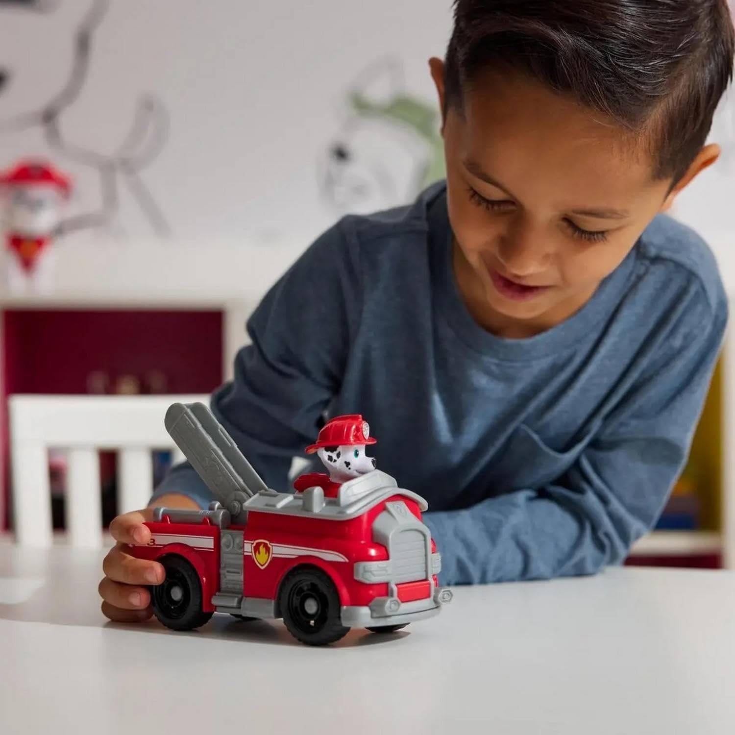 Paw Patrol Marshall's Fire Engine - Toy Vehicle with Collectible Action Figure for Kids 3+