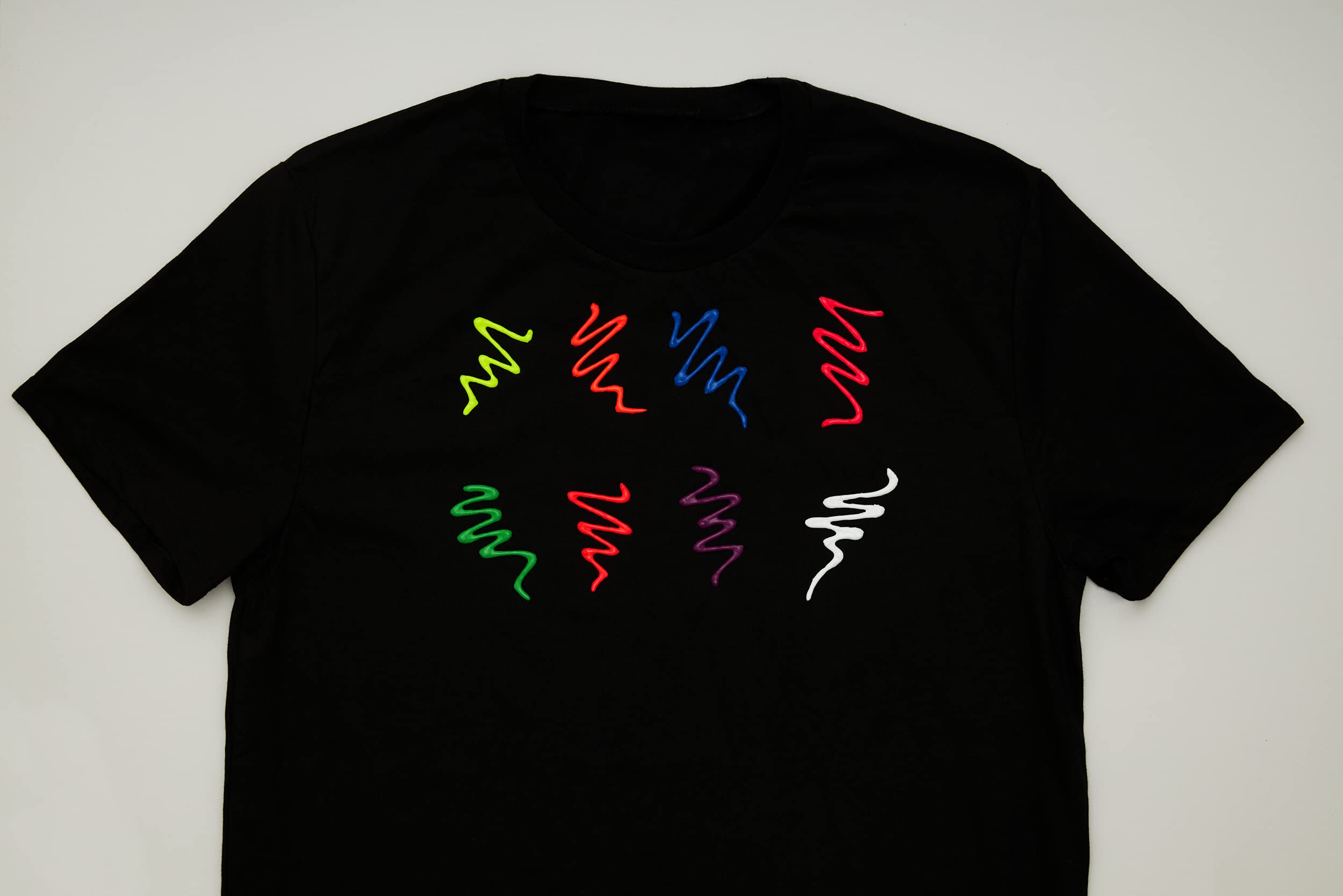 Moon Glow - Neon UV 3D Fabric Paint - 30ml - Intense Purple 3