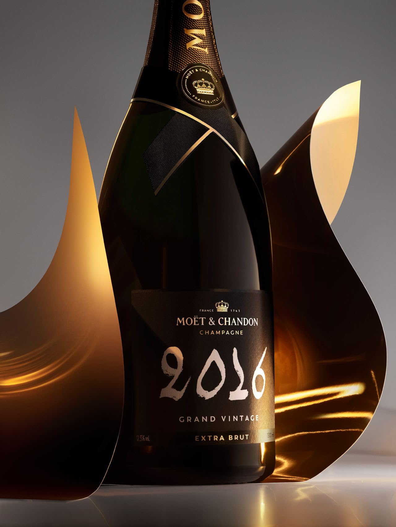 Moët & Chandon Grand Vintage 2016 Champagne - Gift Box 75cl 8