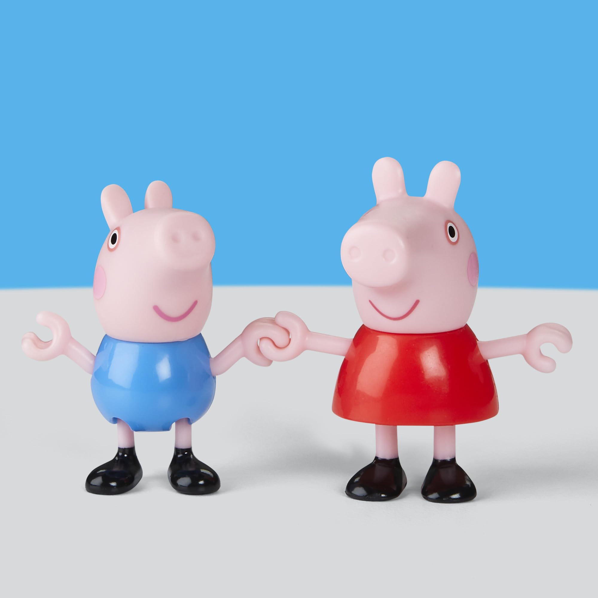 Peppa Pig Family of Five Figure Set - Includes Baby Evie Carrier & Hand-Holding Figures 3
