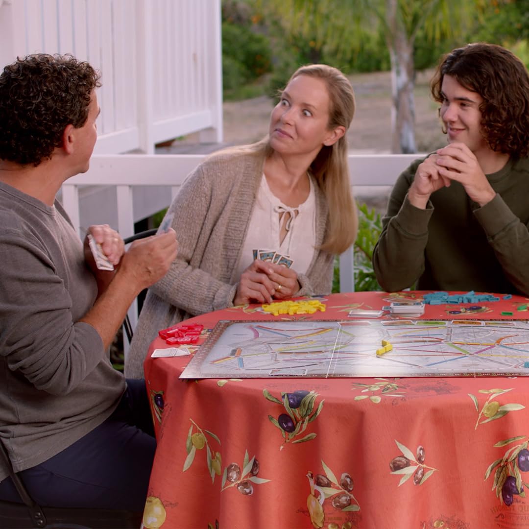 Days of Wonder Ticket to Ride London Board Game | Ages 8+ | 2-4 Players | 10-15 Minute Playtime 12