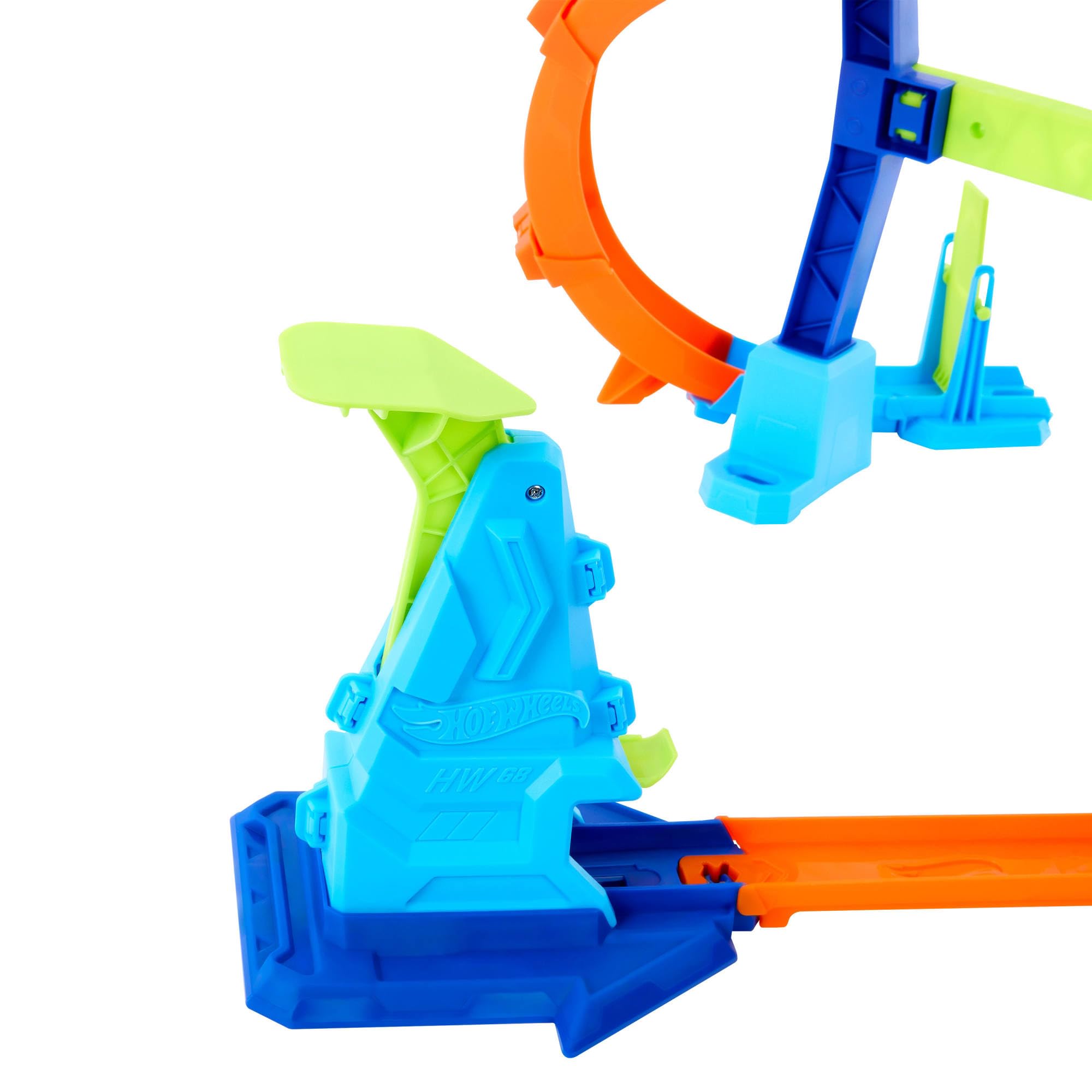Hot Wheels Stunt Tracks Corkscrew Jump Track Set with 1:64 Scale Car | Ages 4+ | Model JFH36 3