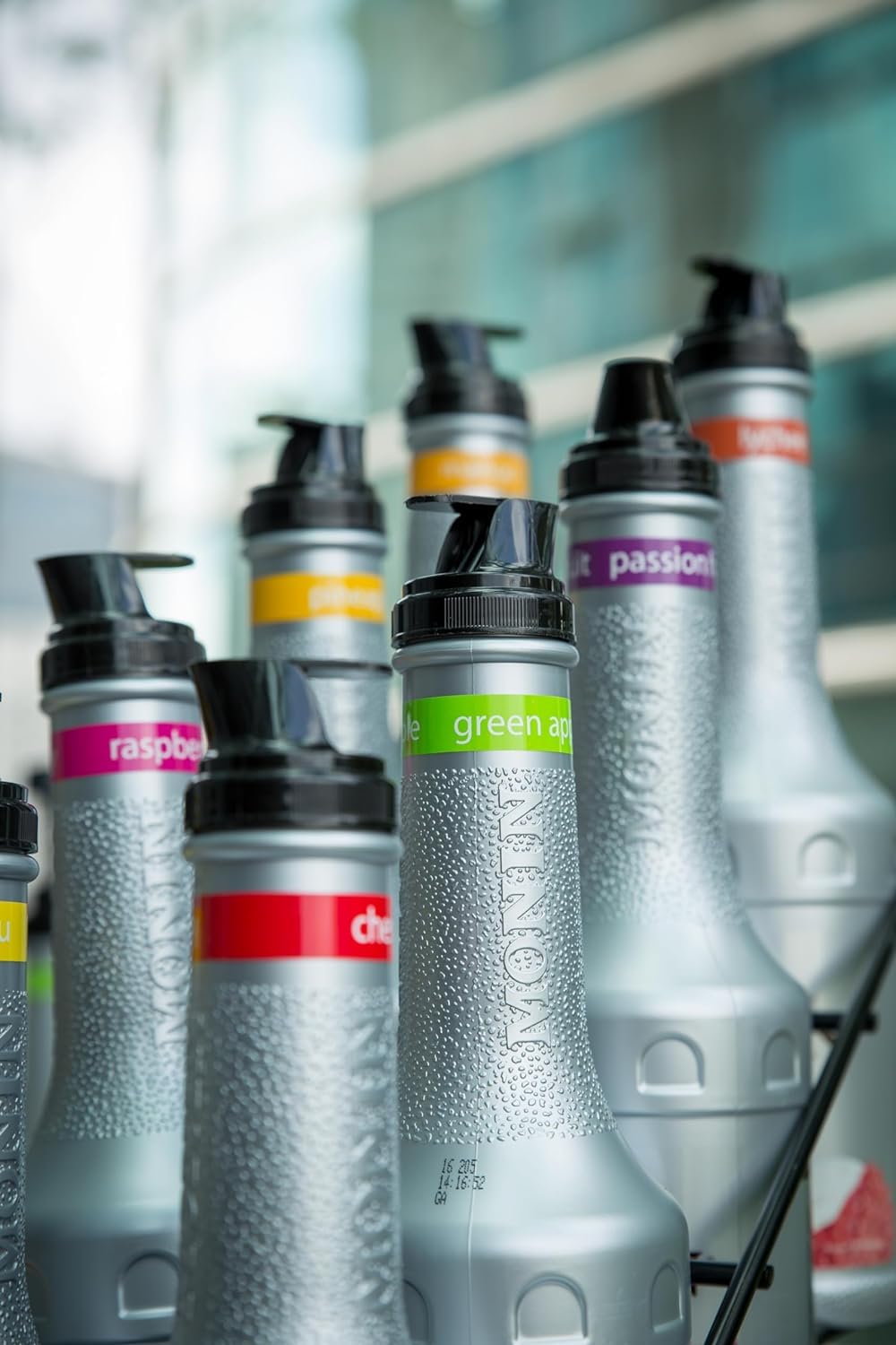 Monin Raspberry Fruit Mix Puree 1L - Natural Flavour & Colour for Cocktails, Smoothies, Mocktails 3