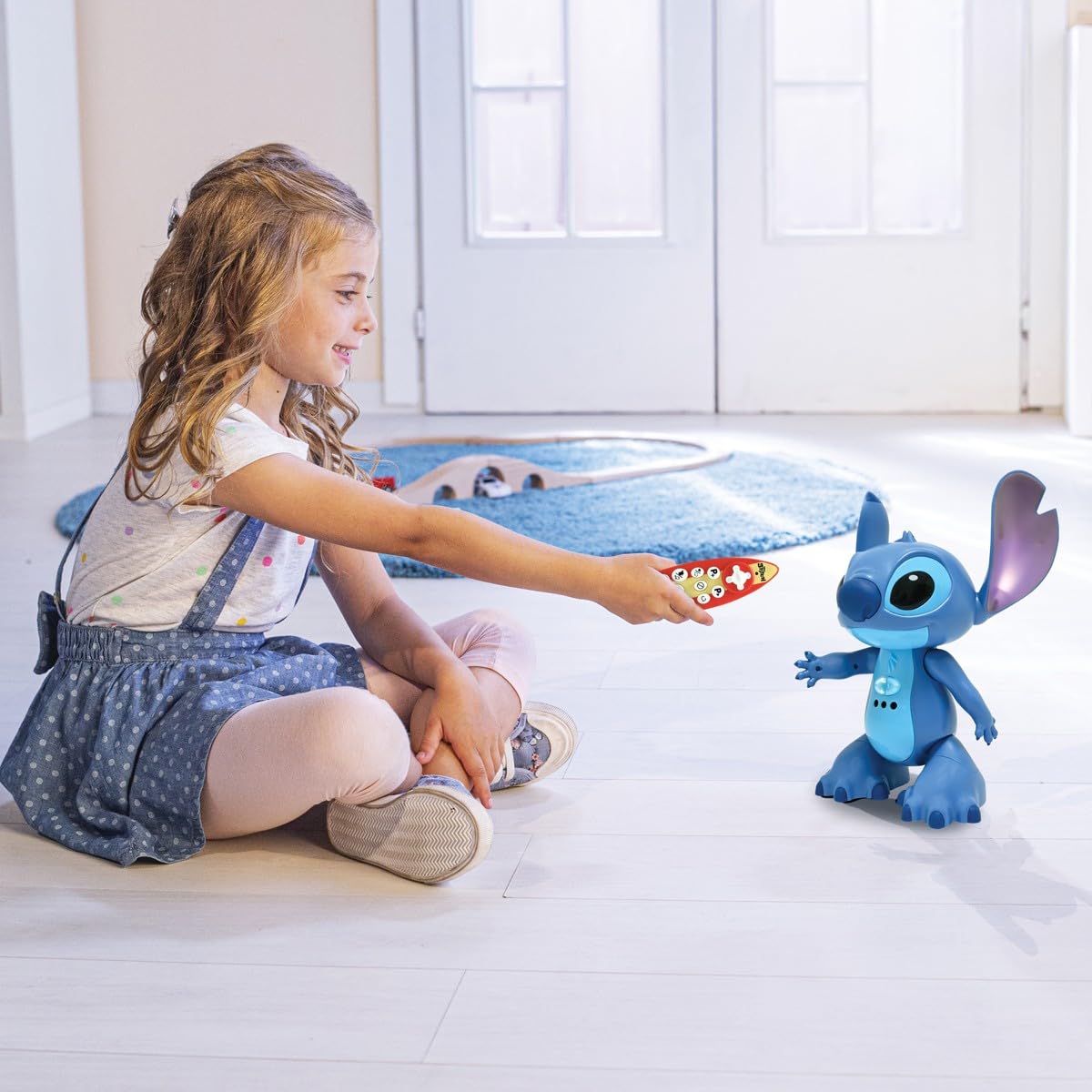 LEXIBOOK Disney Stitch Bilingual Interactive Robot Toy - Gesture & Remote Control 5