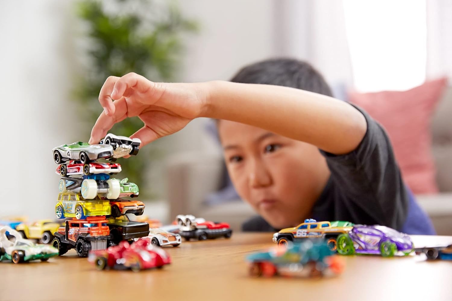 Hot Wheels 5er-Auto-Geschenkpaket – Druckgussfahrzeuge im Maßstab 1:64 für Kinder ab 3 Jahren 6