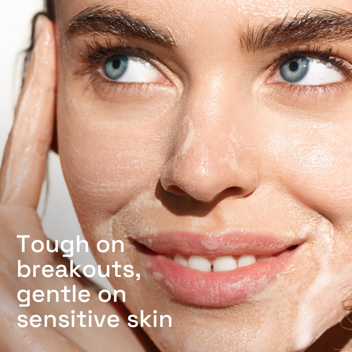 Cetaphil Gentle Clear Clarifying Blemish Cleanser - Reduces Blemishes & Breakouts, Fragrance-Free, Vegan | 124 ml