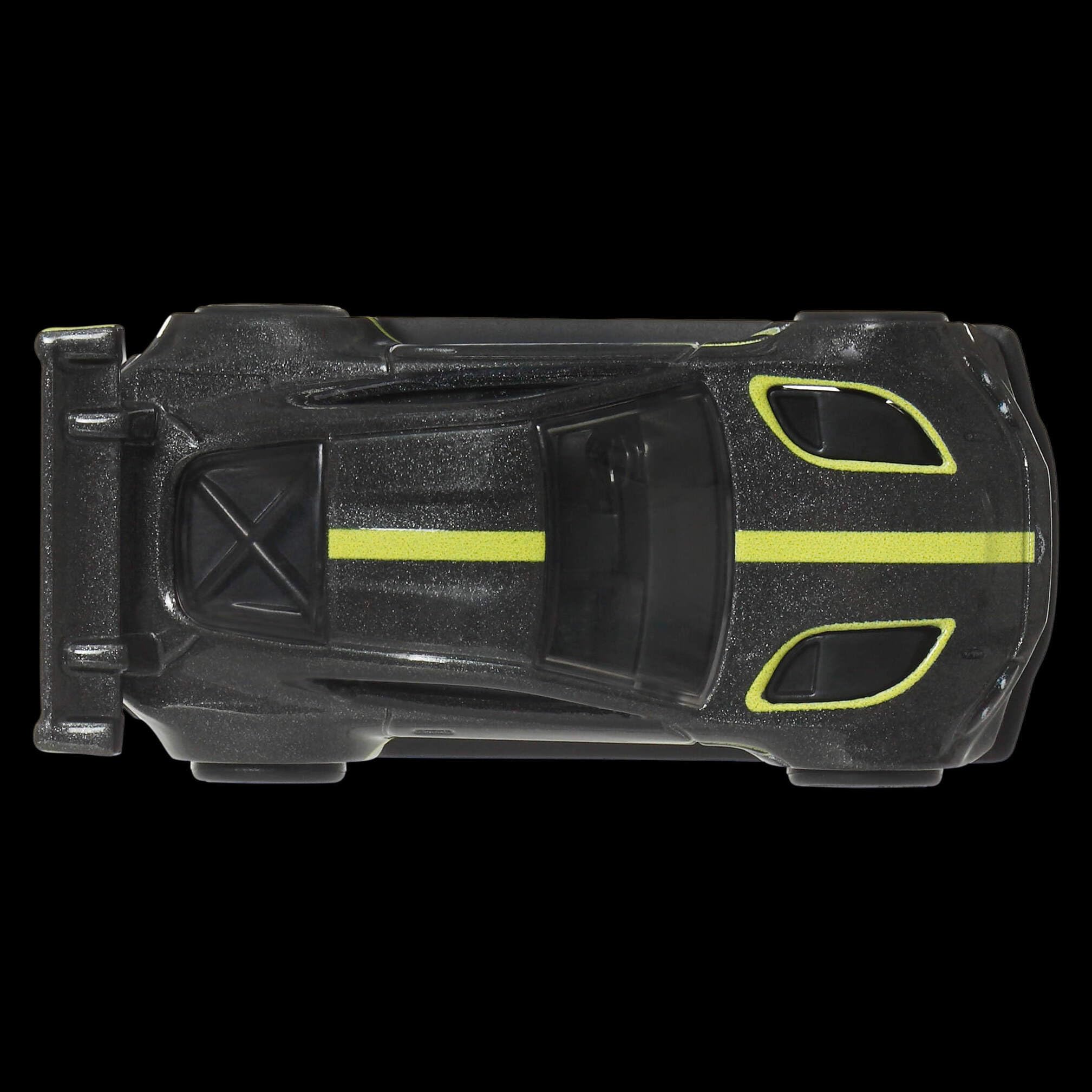 Hot Wheels Premium Car Culture Die-Cast Vehicle 1:64 Scale Model JBK76