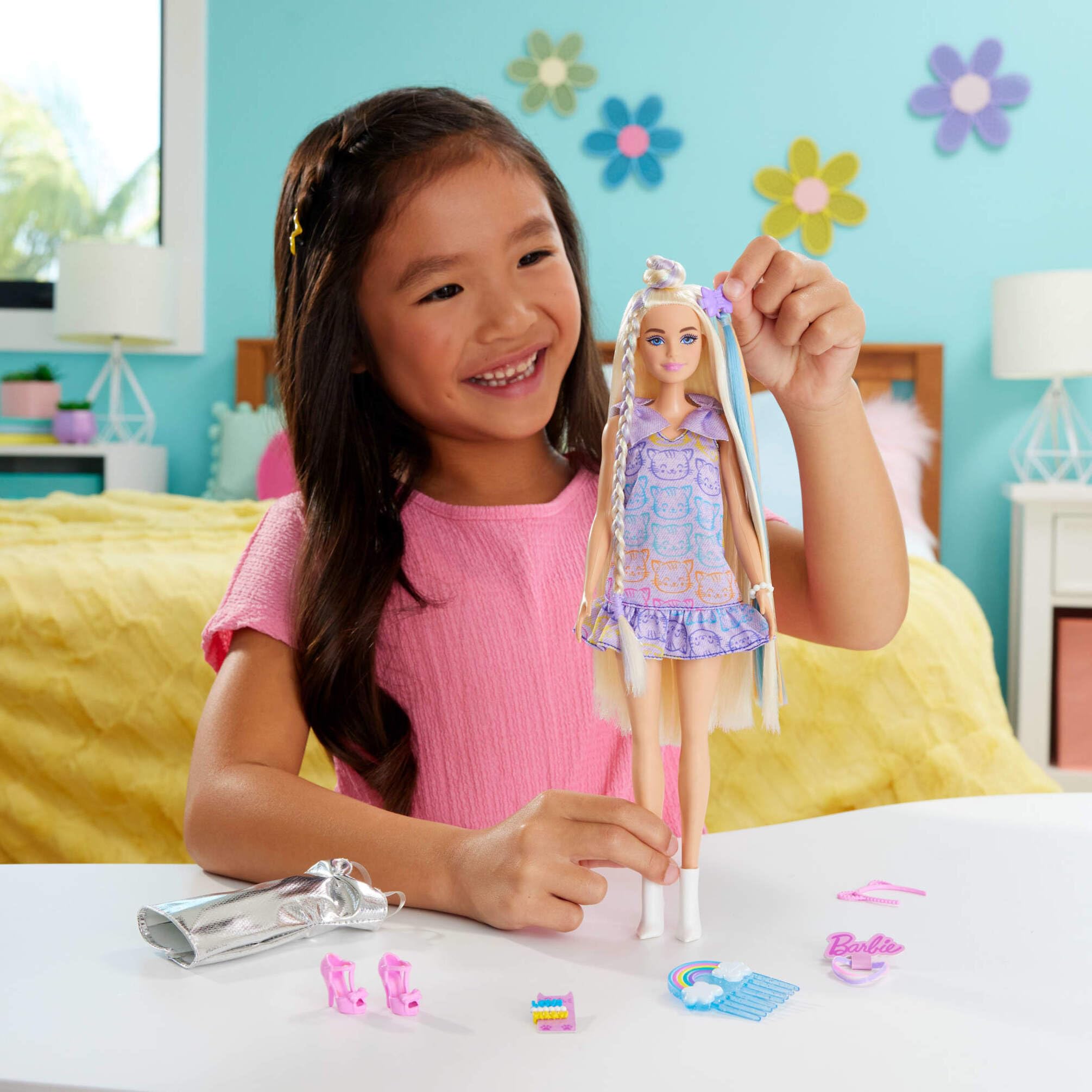 Barbie Fun & Fancy Hair Doll with Extra-Long Blonde Hair & 12-Piece Fashion Playset - Ages 3+ 3