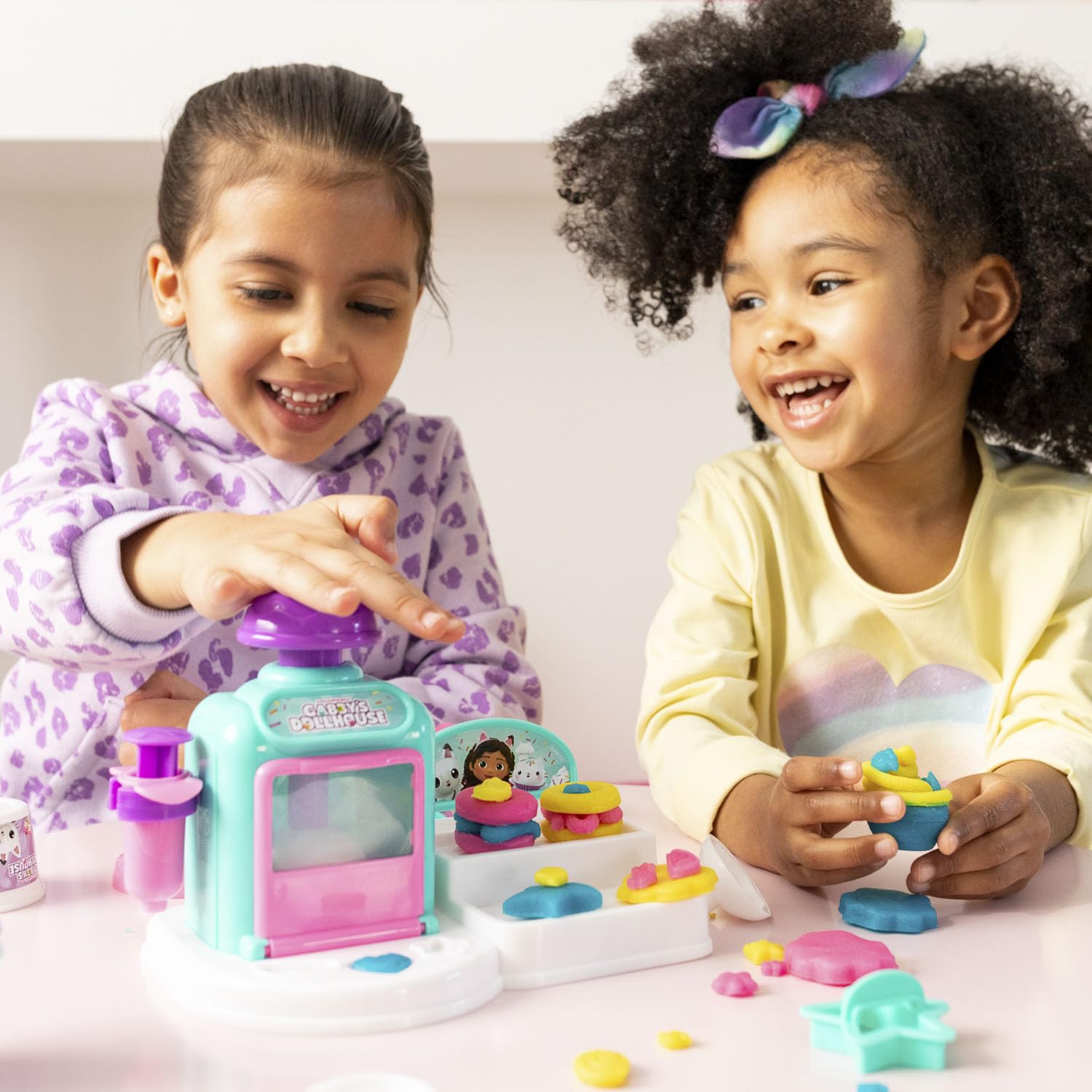 Gabby's Dollhouse Cakey Cat’s Dough Kitchen - Pretend Play Baking Set 4