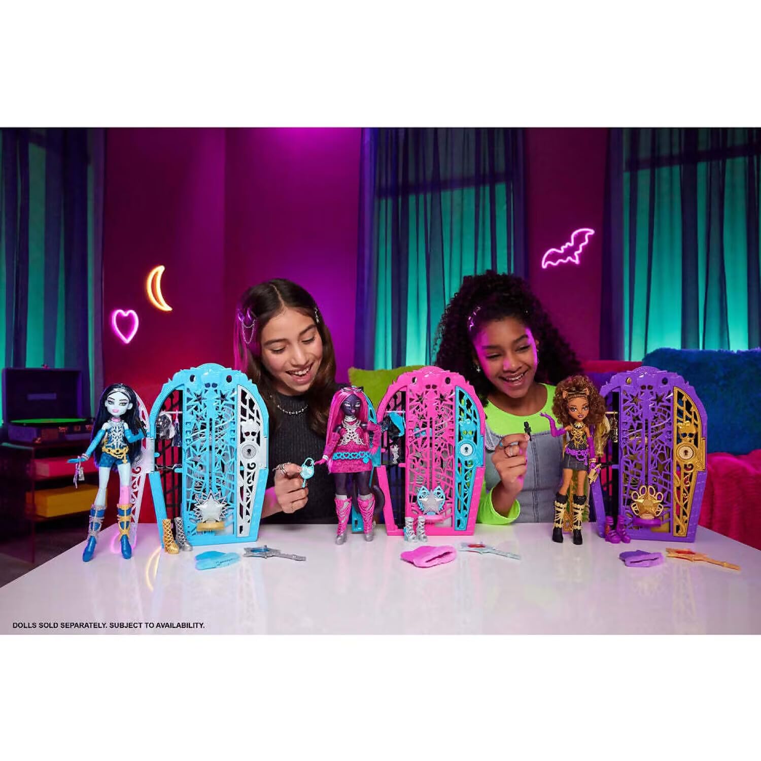Monster High Skulltimate Secrets Doll and Accessories Set, Frankie Stein | 125+ Outfits | Ages 4+ 6