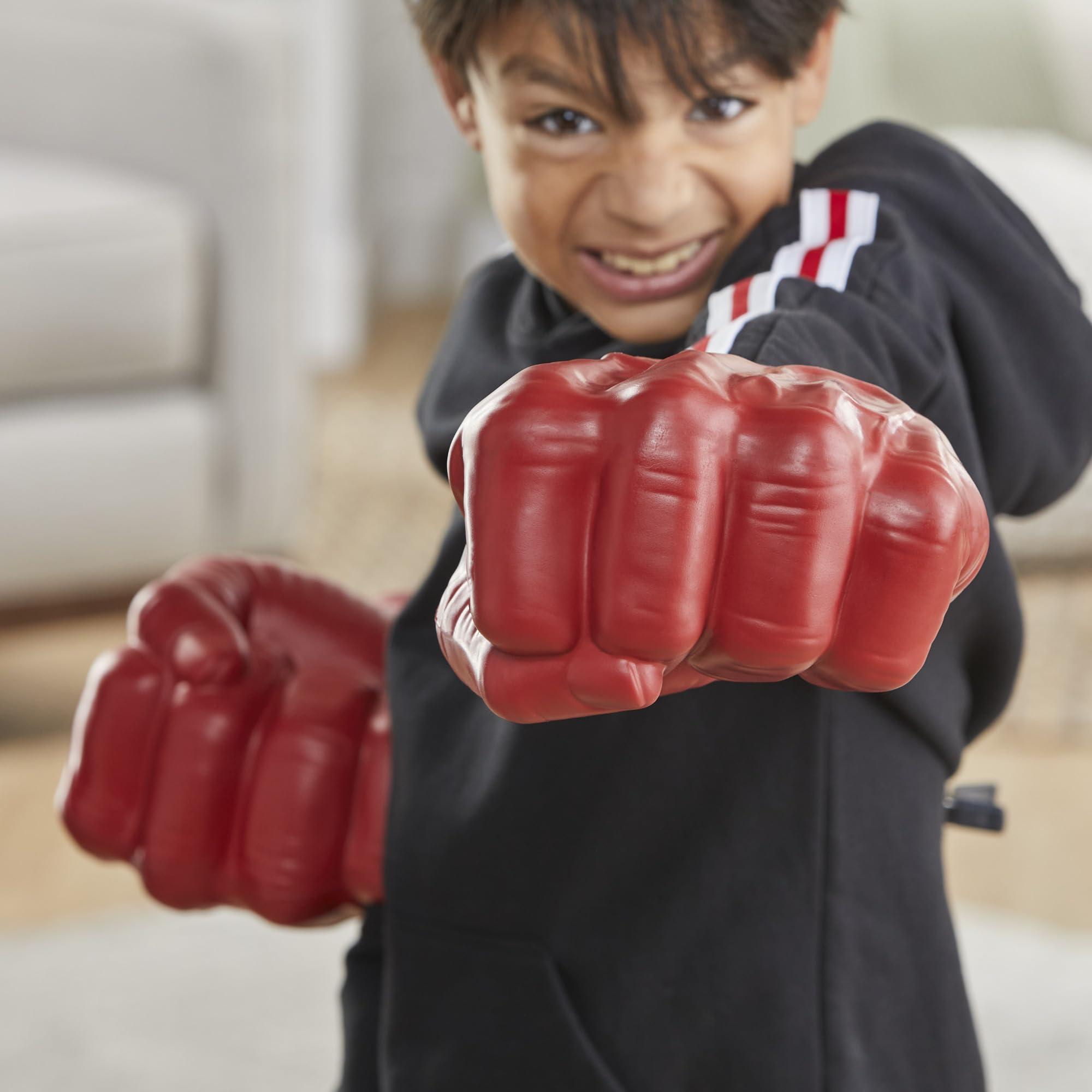 Marvel Red Hulk Gamma Smash Fists Role Play Toy for Kids