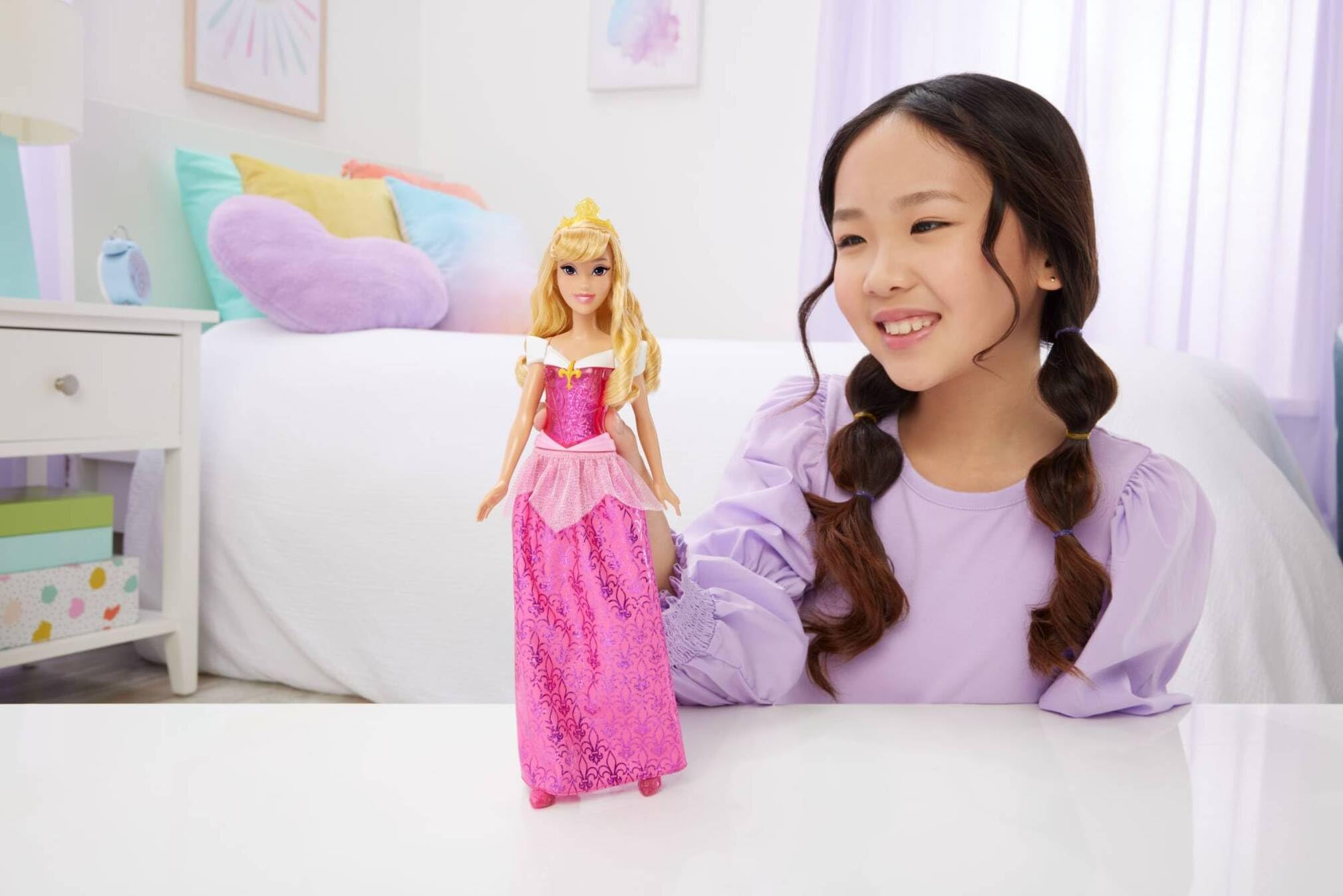 Mattel Disney Princess Aurora Doll - Posable Fashion Doll with Sparkling Outfit | 28 cm | HLW09