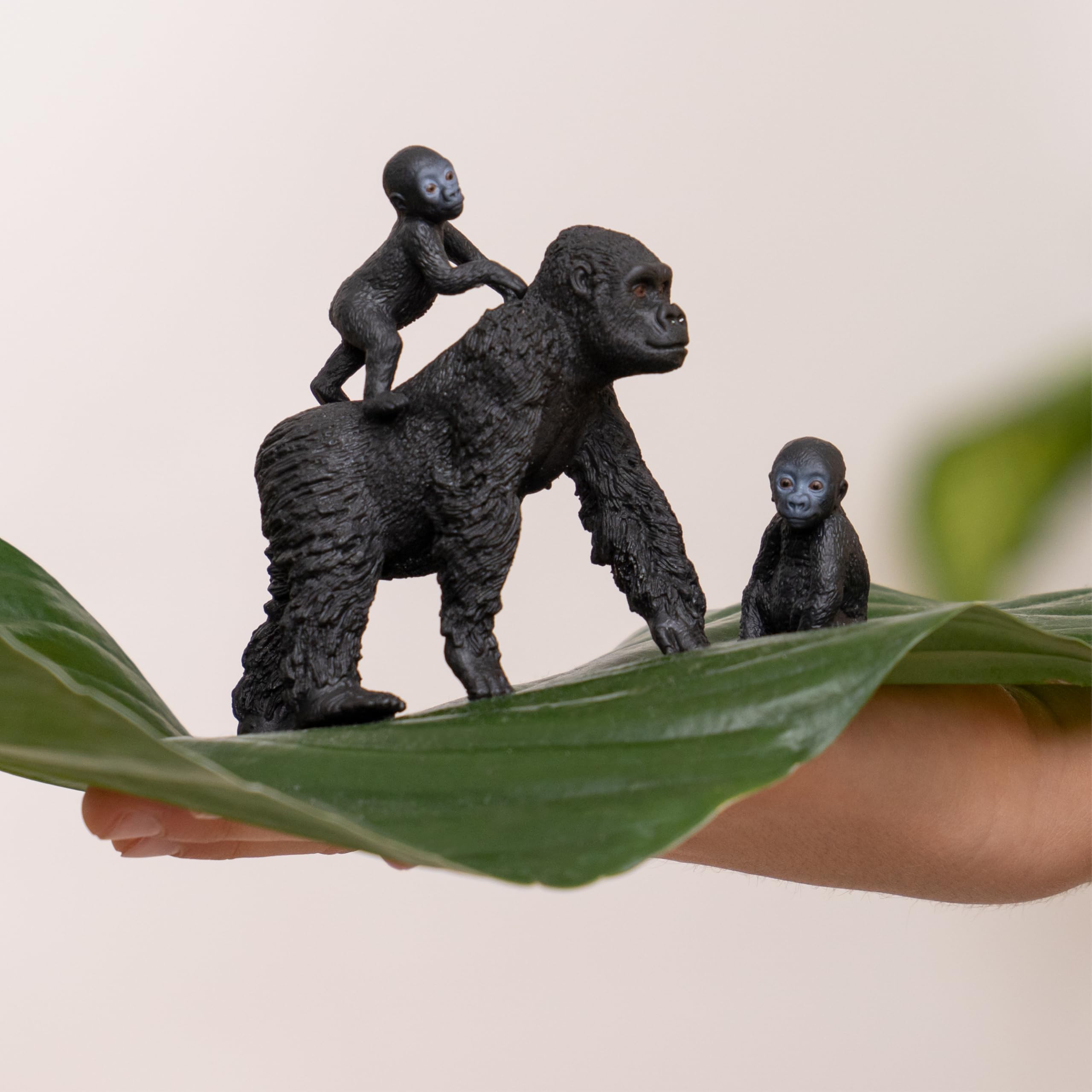 SCHLEICH Gorilla Family Wildlife Playset - 3-Piece Animal Figurine for Kids 3-8 Years 13