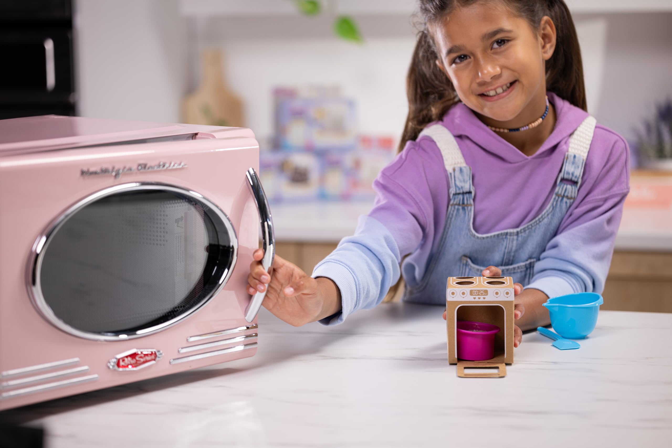 Tasty Tinies Bake Shop Cake Mix Kit - Vanilla Cake with White Vanilla Frosting, Ages 6+ 2