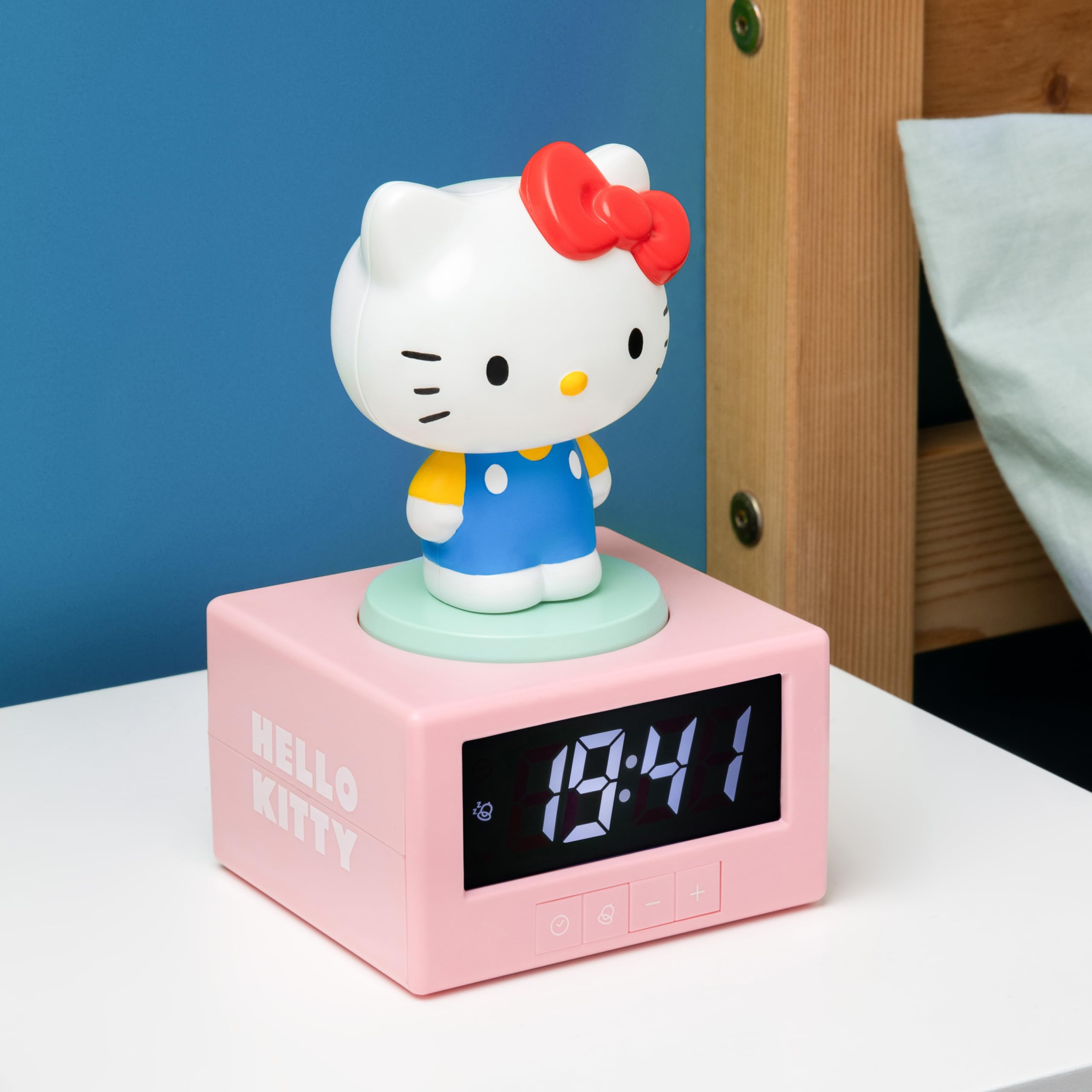 Paladone Hello Kitty Digital Alarm Clock with Night Light & Music | Battery Powered | Pink 3