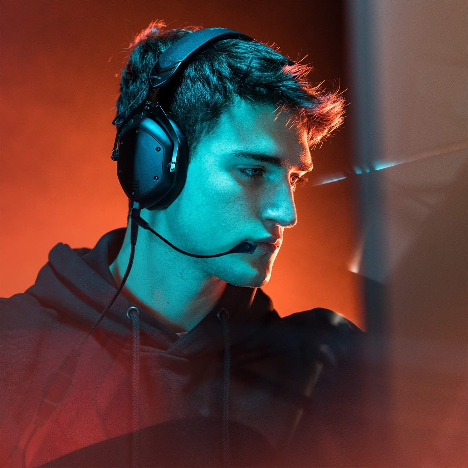 V-Moda BoomPro Detachable Microphone for Gaming & Communication - Black 6