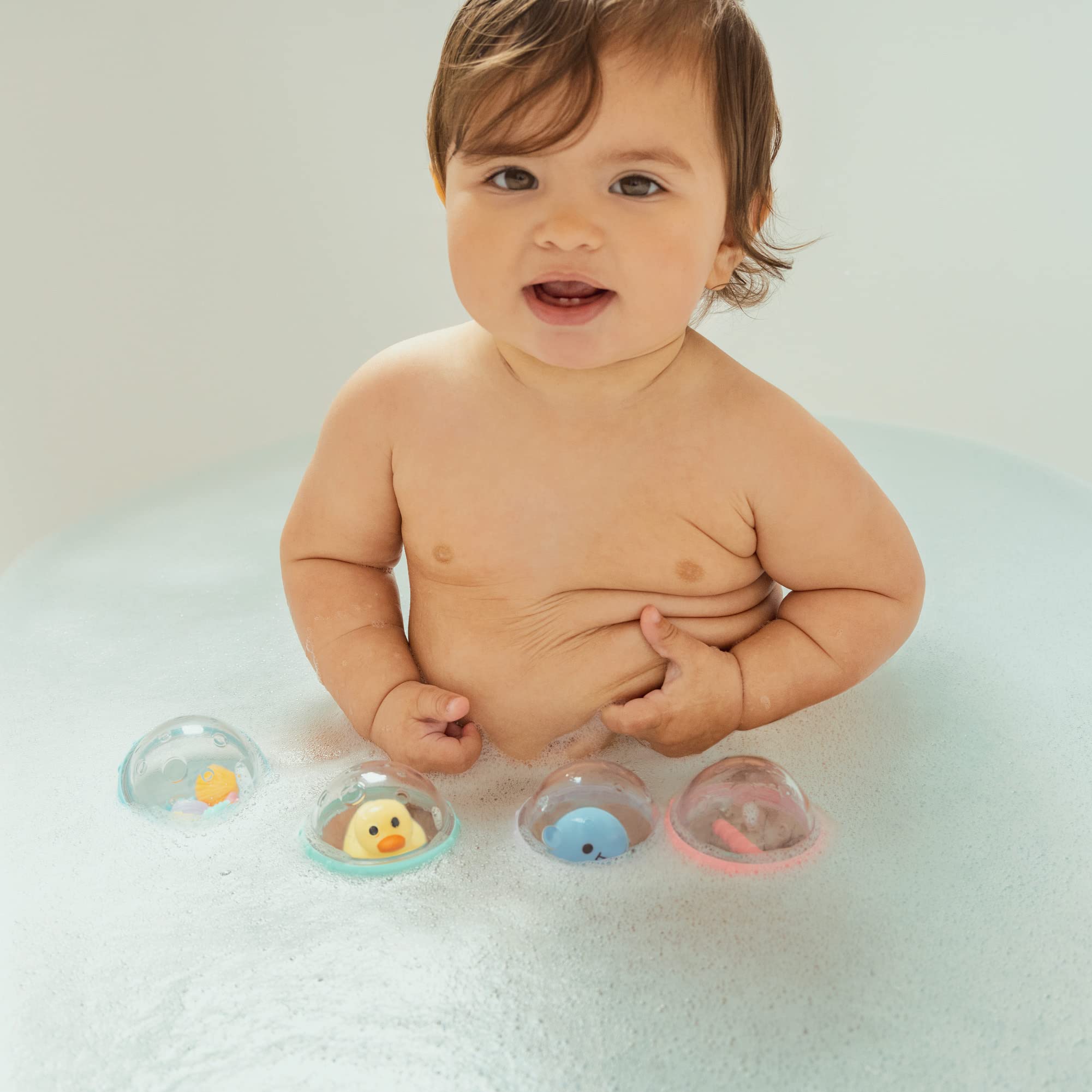 Munchkin Float and Play Bubbles Bath Toy - Spinning, Rattling & Floating Water Play for Babies 4+ Months 3