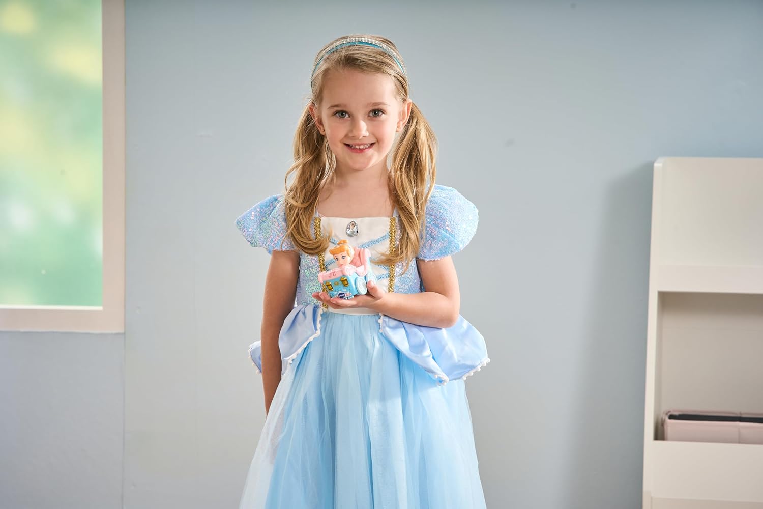 VTech Toot-Toot Drivers Cinderella's Enchanted Carriage - Interactive Musical Vehicle for Toddlers 3