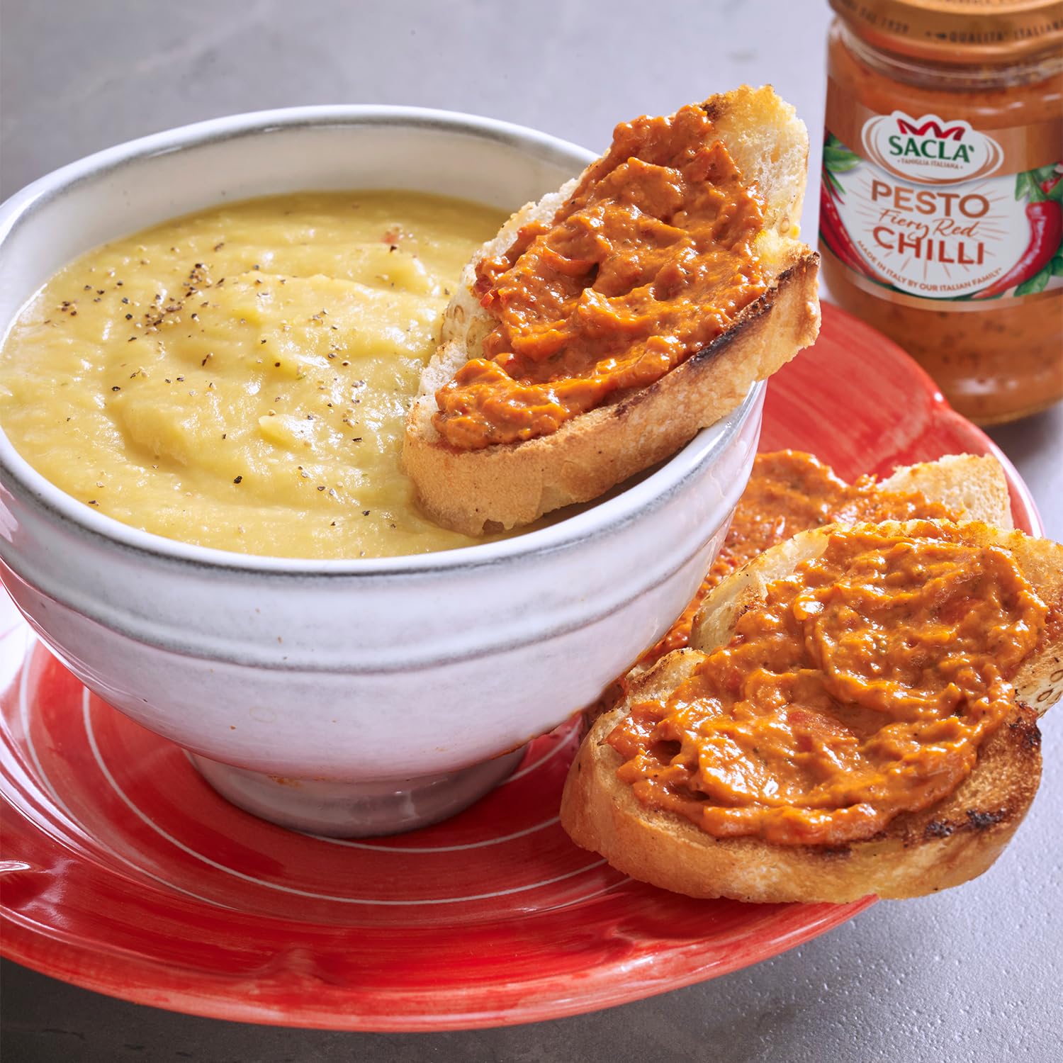 Sacla' Fiery Chilli Pesto Sauce (190g) 3