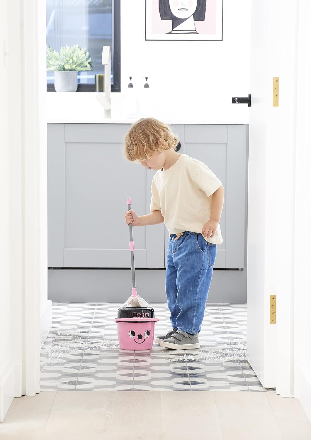 Casdon Hetty Mop & Bucket - Pretend Play Cleaning Set for Kids 3+ 4