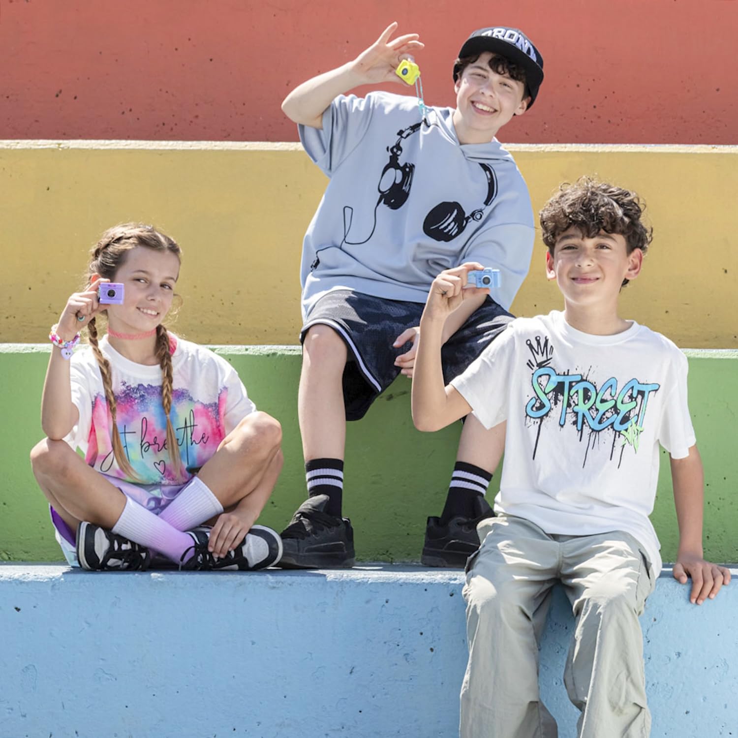 Photo Creator Mini Cam Digital Camera - Keychain Size with 1GB SD Card & 14 Fun Effects 7