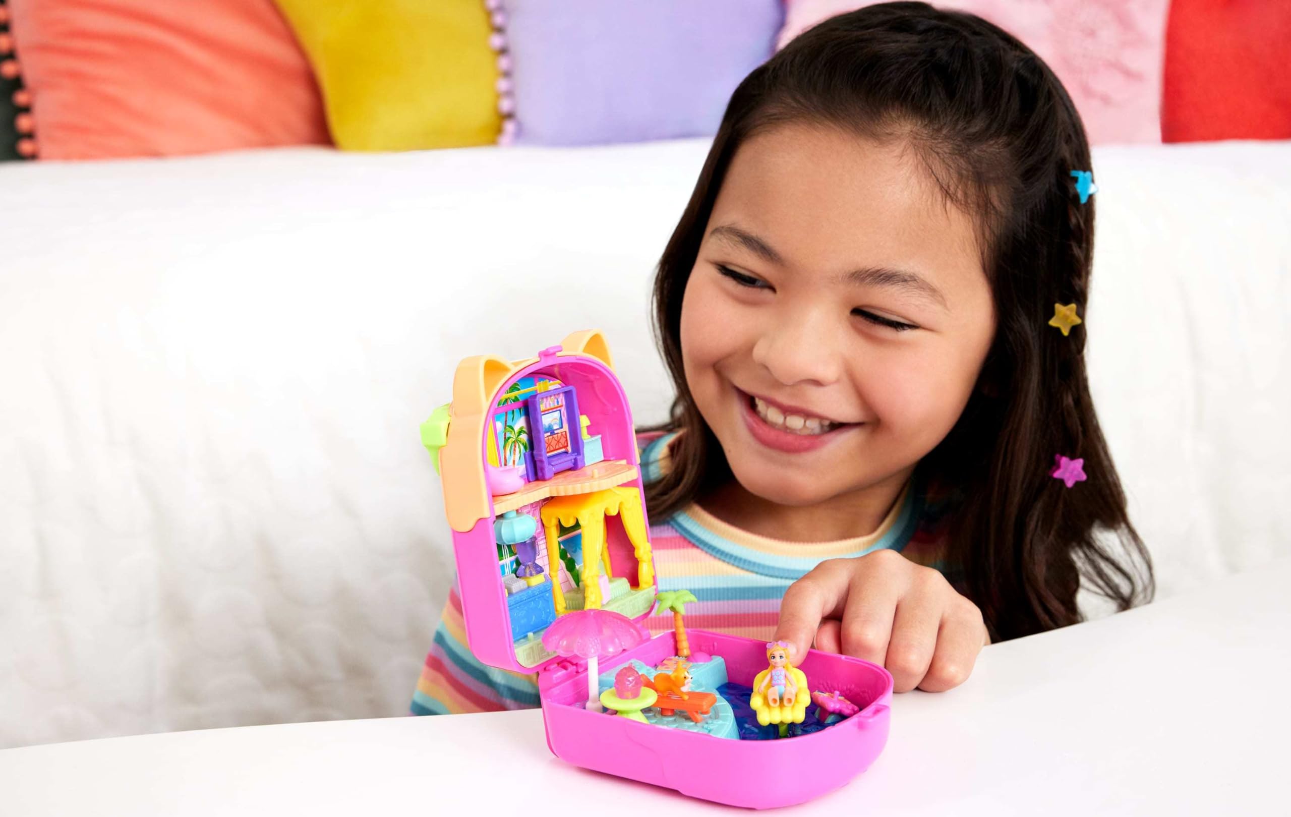 Polly Pocket Kitty Popsicle Resort Compact - Travel Playset with Micro Doll & 11 Accessories