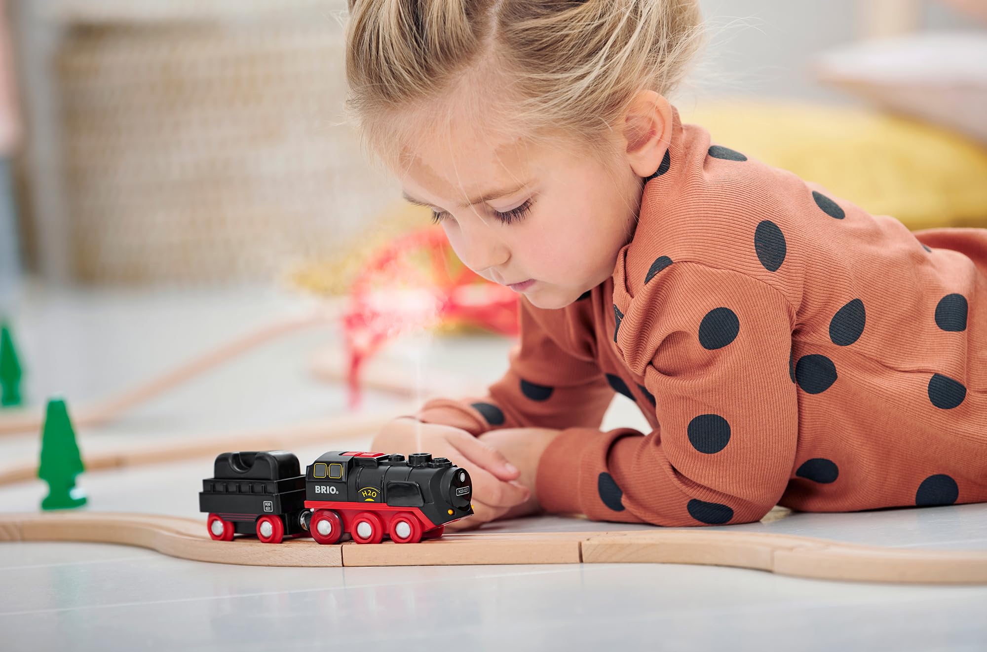 BRIO World Battery Powered Steaming Toy Train Engine with Magnetic Couplings 8