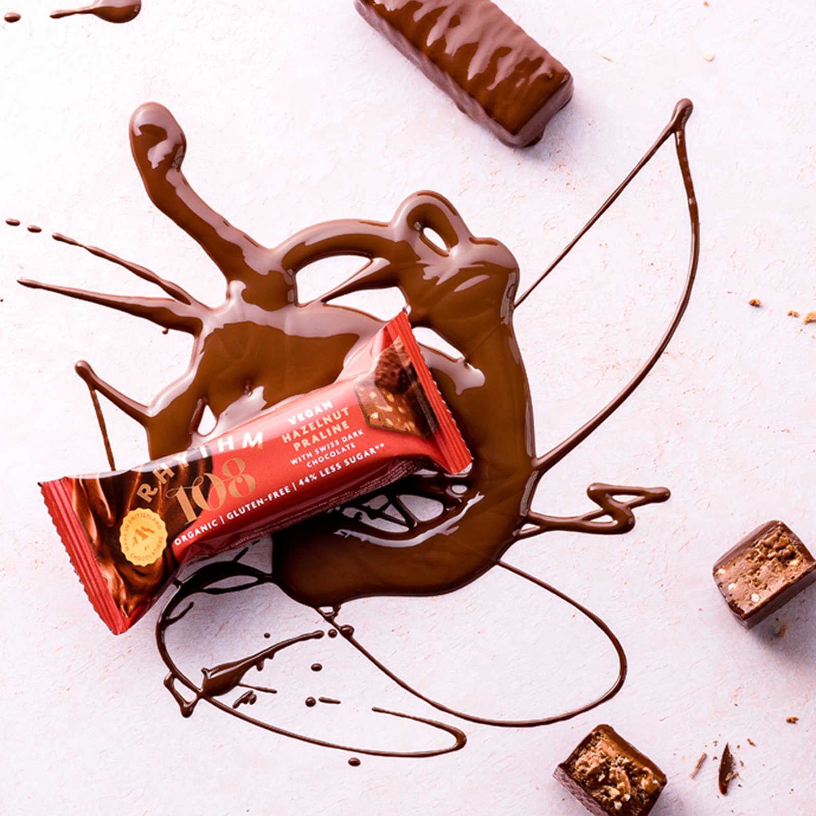 Rhythm 108 Swiss Vegan Hazelnut Praline Bar with Dark Chocolate 15 x 33g 4