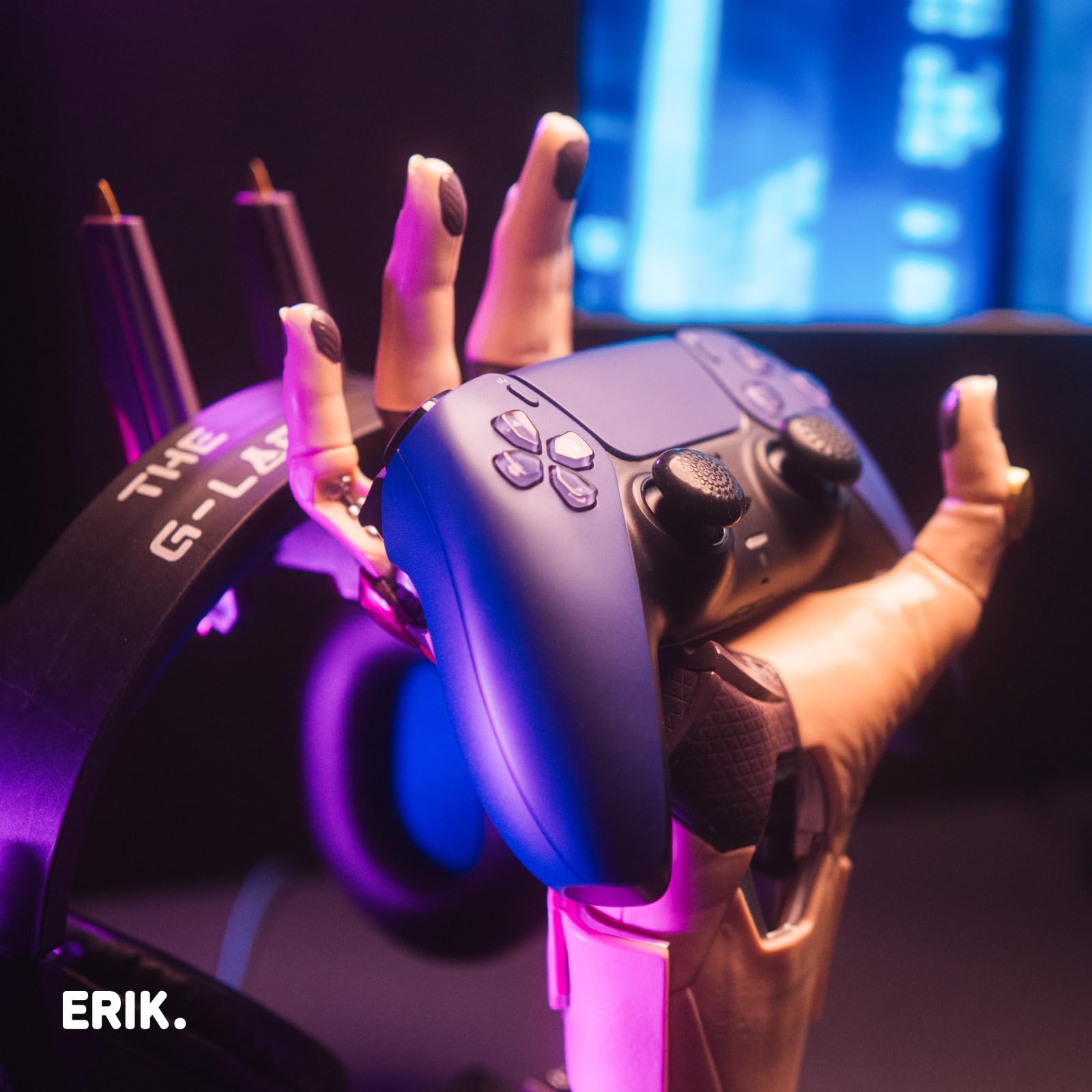 Cyberpunk Gaming Controller Holder & Headphone Stand for PS5, Xbox Series X|S - SOCA02 7