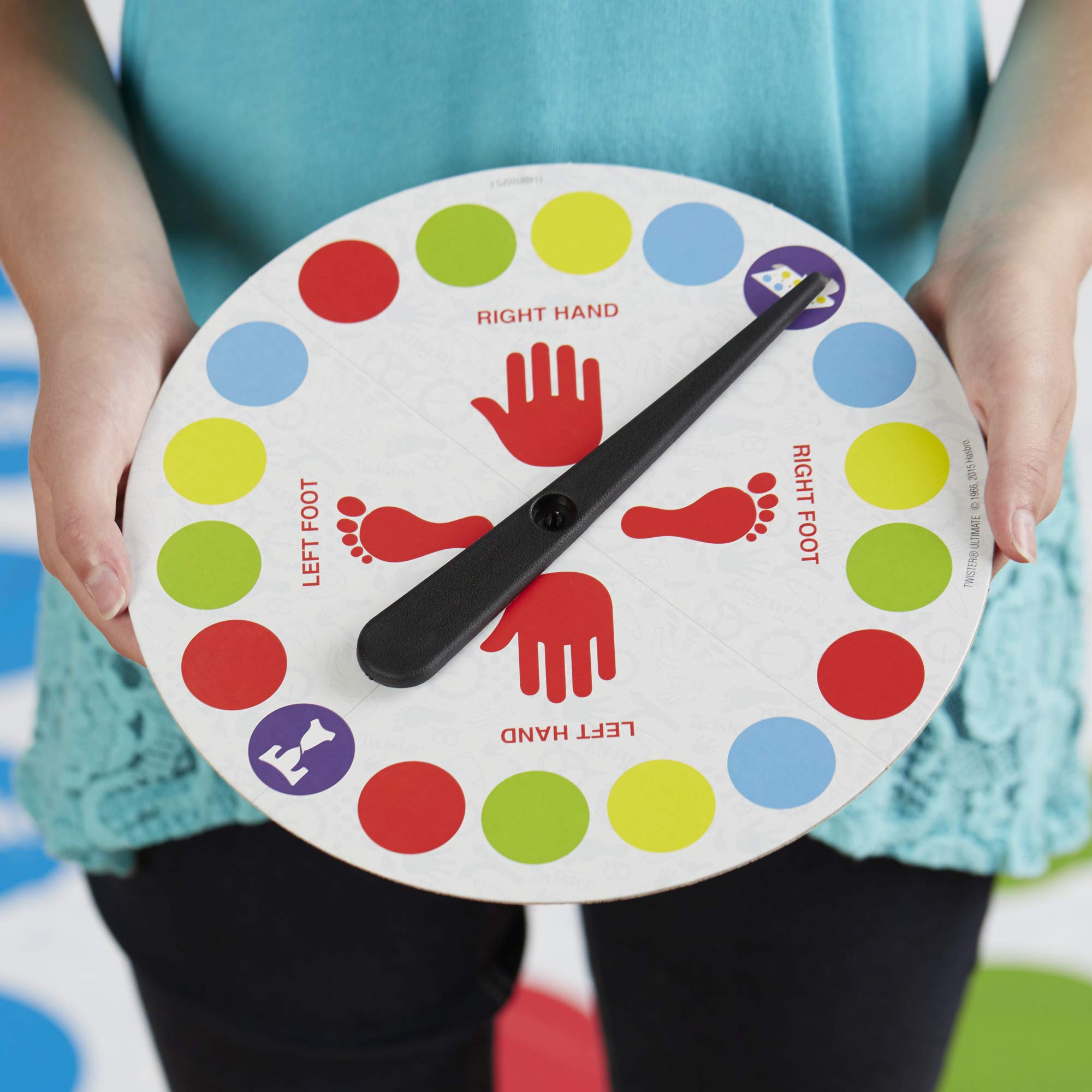 Hasbro Gaming Twister Ultimate – Größere Matte, mehr Punkte, Familienpartyspiel für Kinder ab 6 Jahren 5