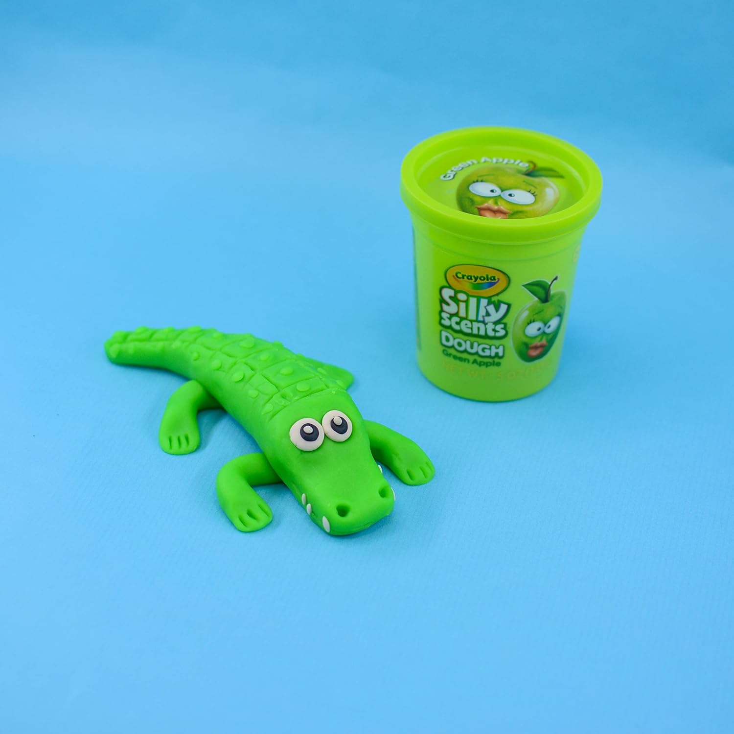 Crayola Silly Scents Sand & Dough Activity Pack - Moulding Playset for Kids 3+ 6