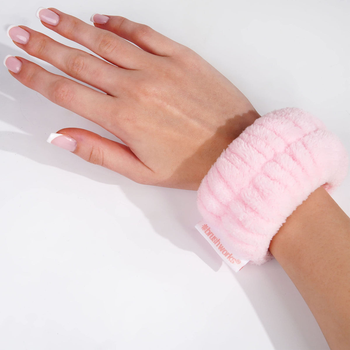 Brushworks Microfibre Wrist Wash Bands - 2 Pack | Mess-Free Skincare | Reusable & Washable 4
