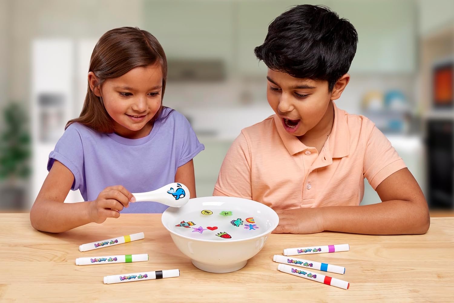 Water Art WA1001 - 6 Pack Magical Water Drawing Craft Kit for Kids 4