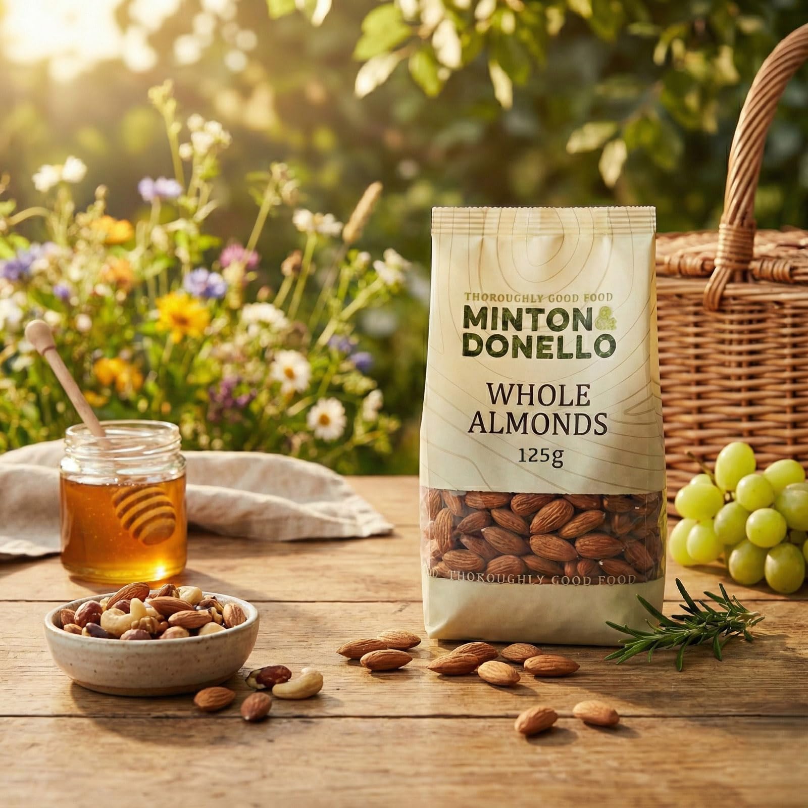 Minton & Donello Whole Almonds - Natural, High Protein Snack | 6 x 125g Multipack