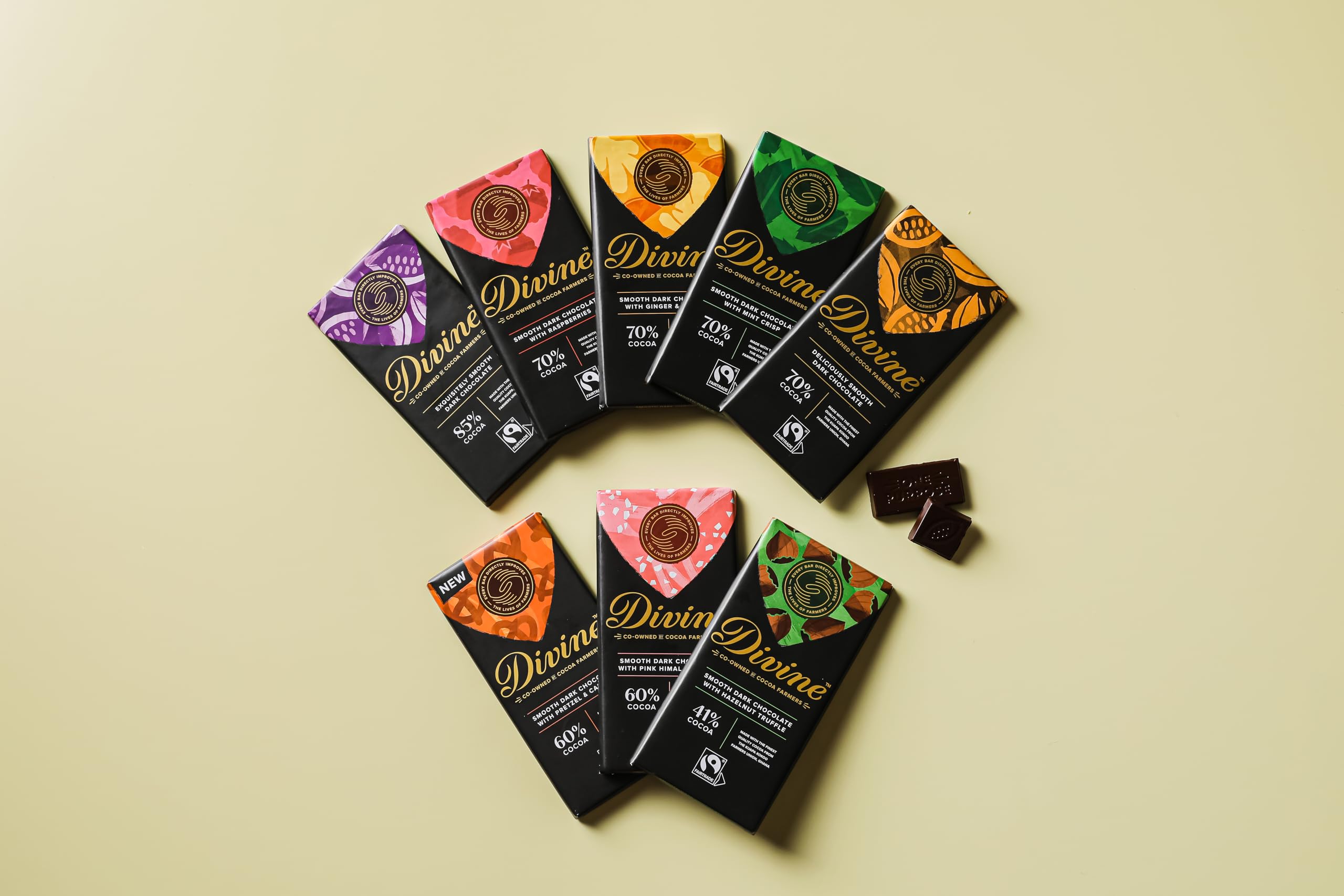 Divine - 70% Dark Chocolate with Raspberries Bar (90 g) 5