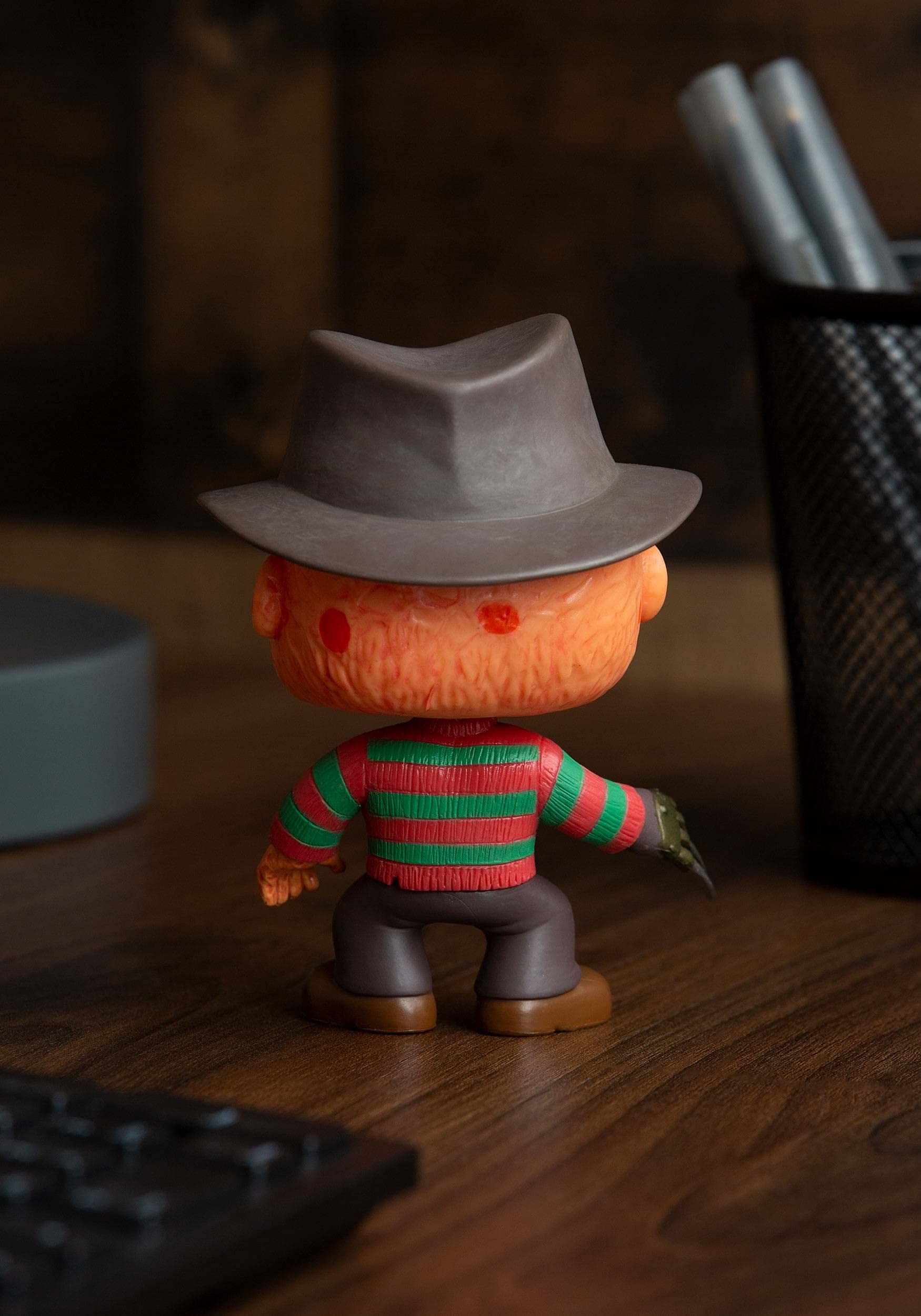 Funko Pop! Movies - Freddy Krueger Vinyl Figure - Nightmare on Elm Street Collectible 4