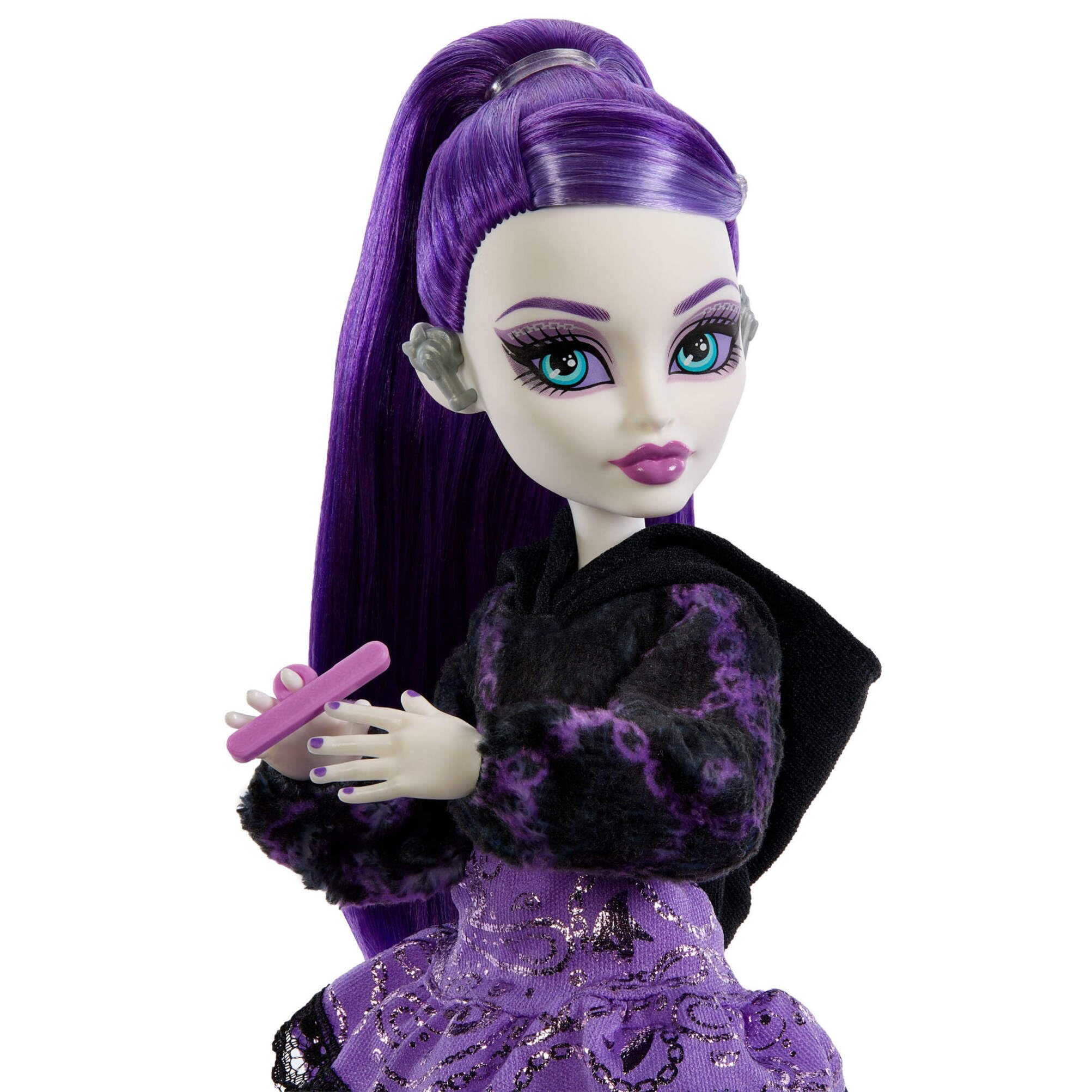 Monster High Spectra Vondergeist Doll and Self-Scare Secrets Playset | Includes 13 Accessories | Ages 4+