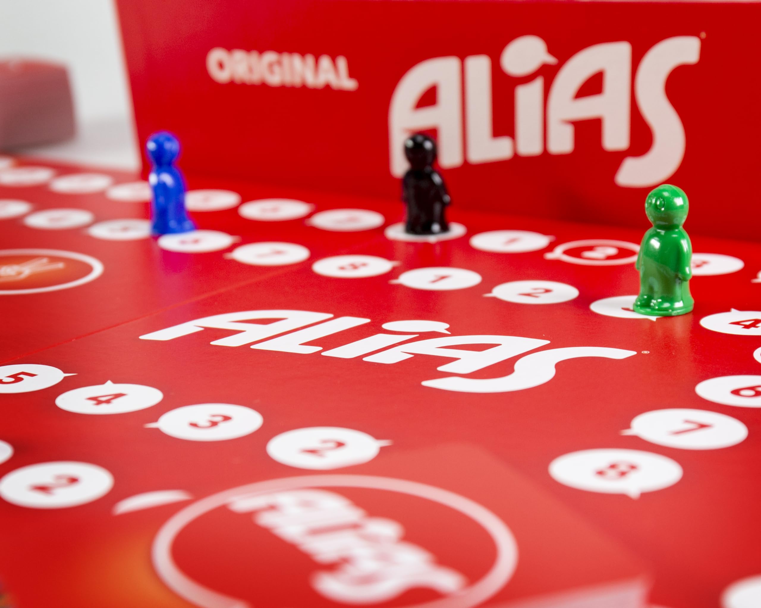 Tactic Alias Original Board Game 16