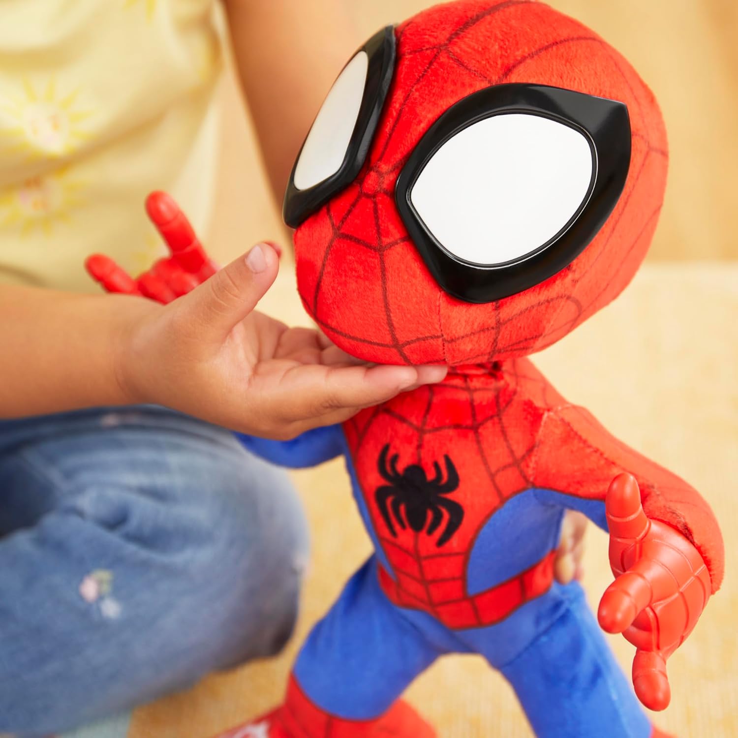 Dance 'N Crawl Spidey Interactive Plush Toy - Musical Spider-Man with Sounds & Songs 3
