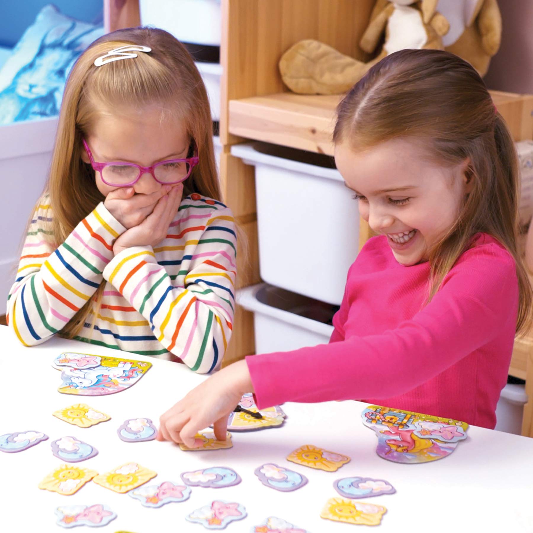 Orchard Toys Unicorn Jewels Colour Matching Game - Mini Board Game for Kids 3